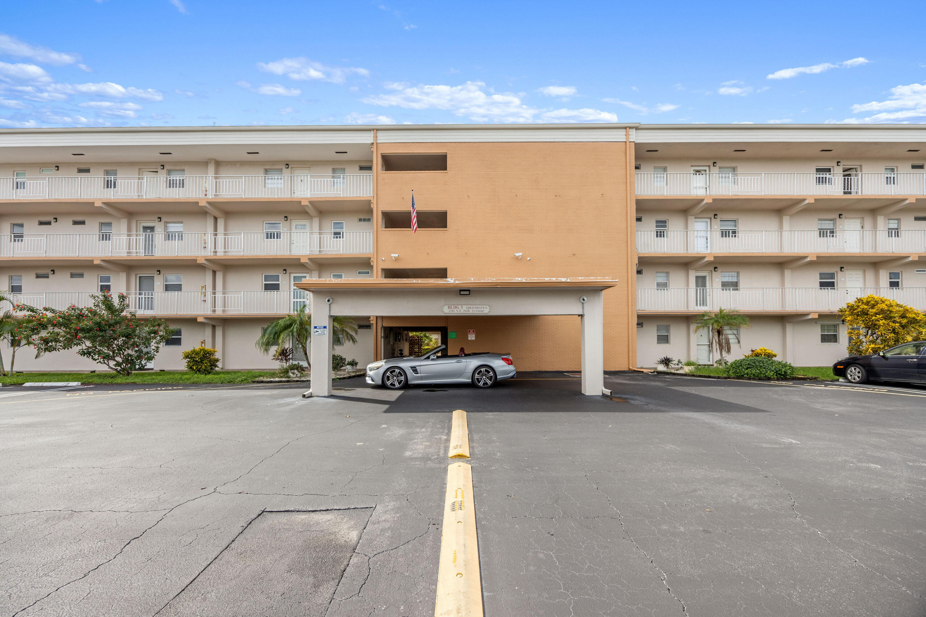 Ready for New Owners to make it their own! 1 bedroom, 1.5 bathroom 2nd floor unit in elevator building, offers a blank canvas to create your own tranquil paradise in Village Royale. Village Royale is an adult active community that offers amenities to include but not limited to a fabulous clubhouse, 2 community pools, bocce courts, tennis courts & so much more to enjoy all year round or just for the season. Property is need of TLC.