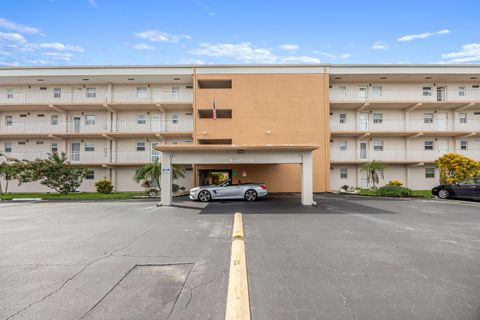 JUST LISTED PALM BEACH 55 PLUS CONDOS FOR SALE 230 NE 26th Avenue 206 Boynton Beach FL 33435