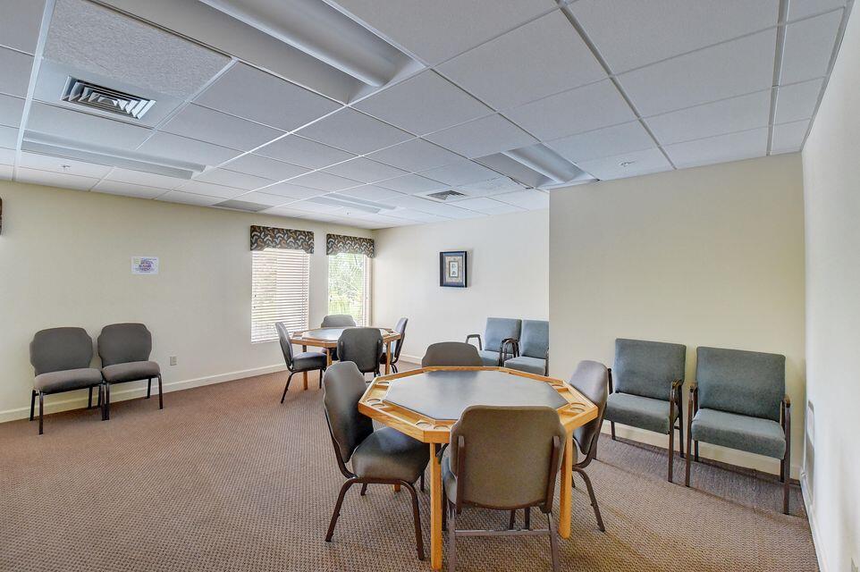 VILLAGE ROYALE ON THE GRE - Residential
