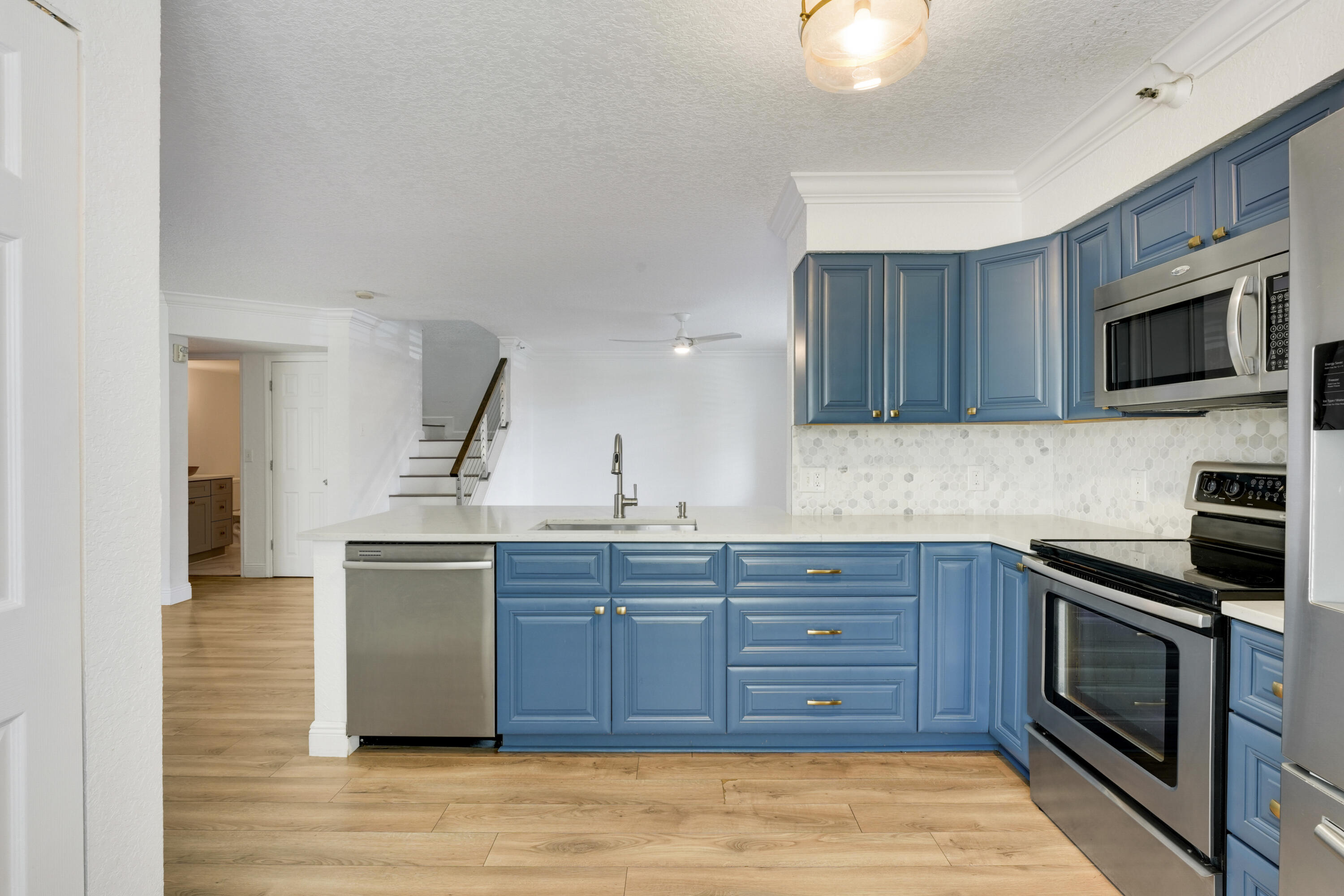 YACHT CLUB ON THE INTRACOASTAL CONDO - Residential