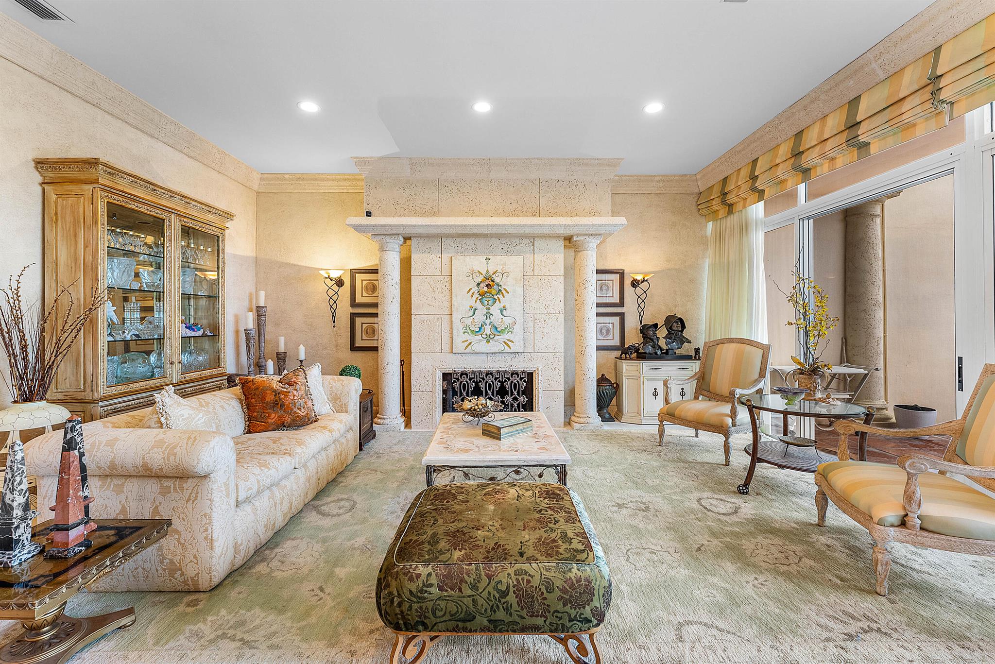 RESIDENCES AT SLOANS CURV - Residential Lease