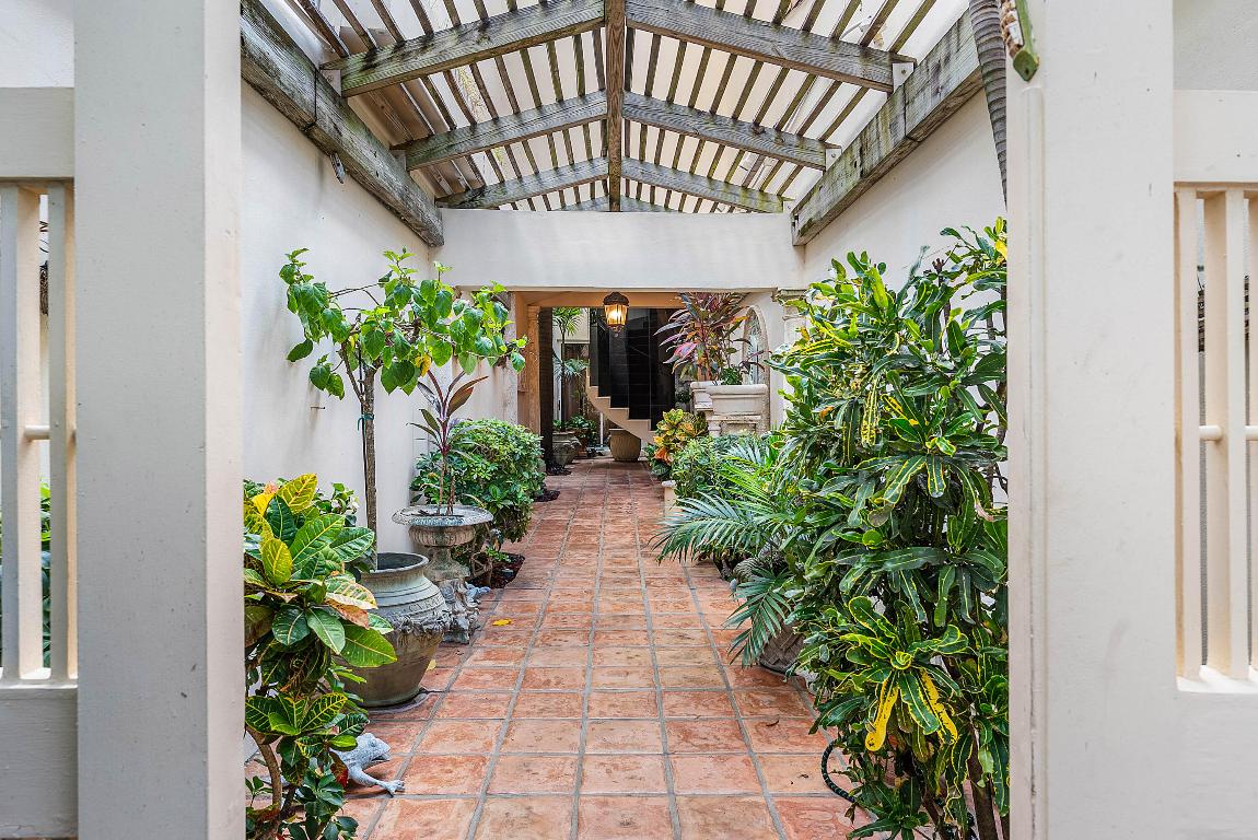 13 Sloans Curve Drive 13