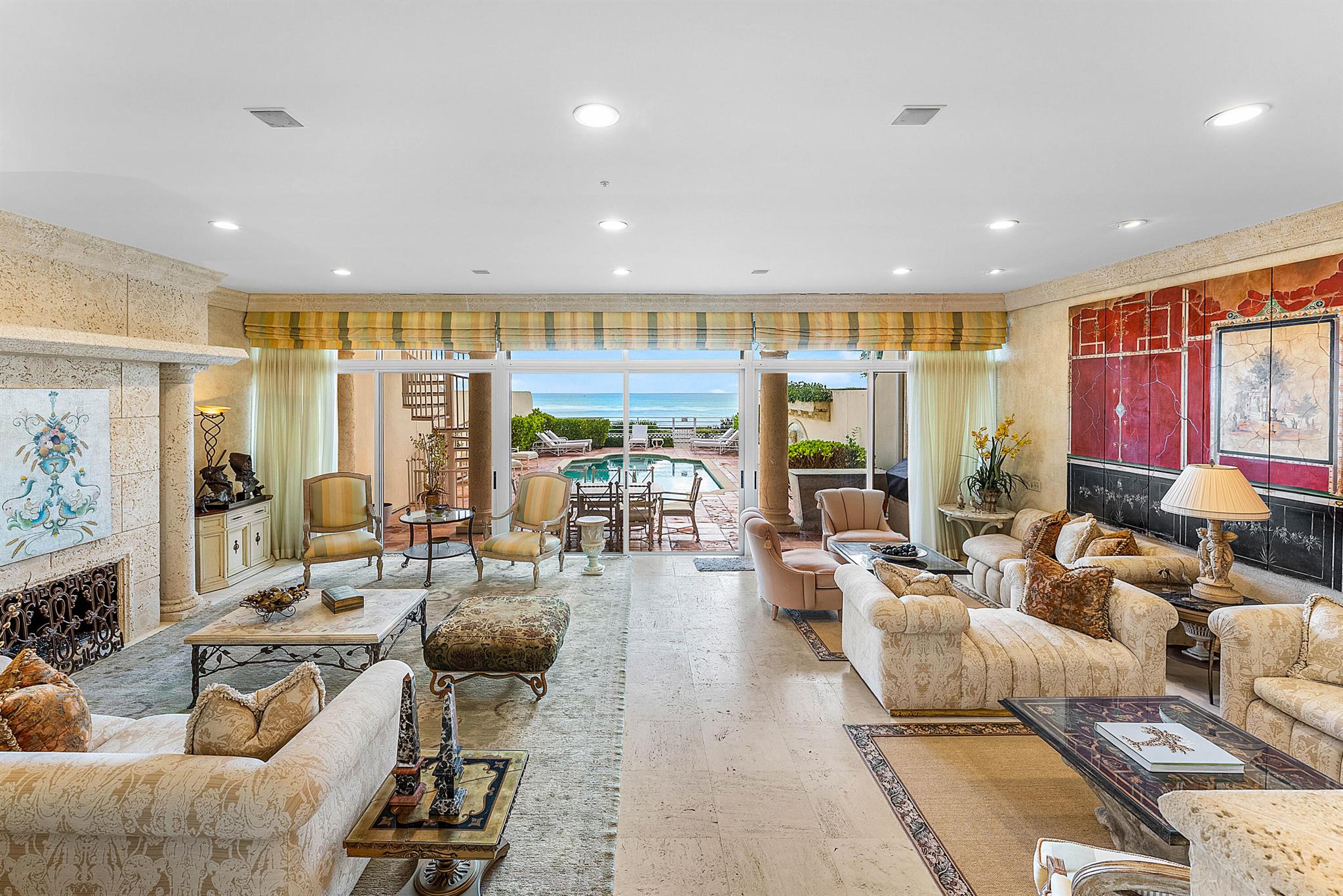 RESIDENCES AT SLOANS CURV - Residential Lease