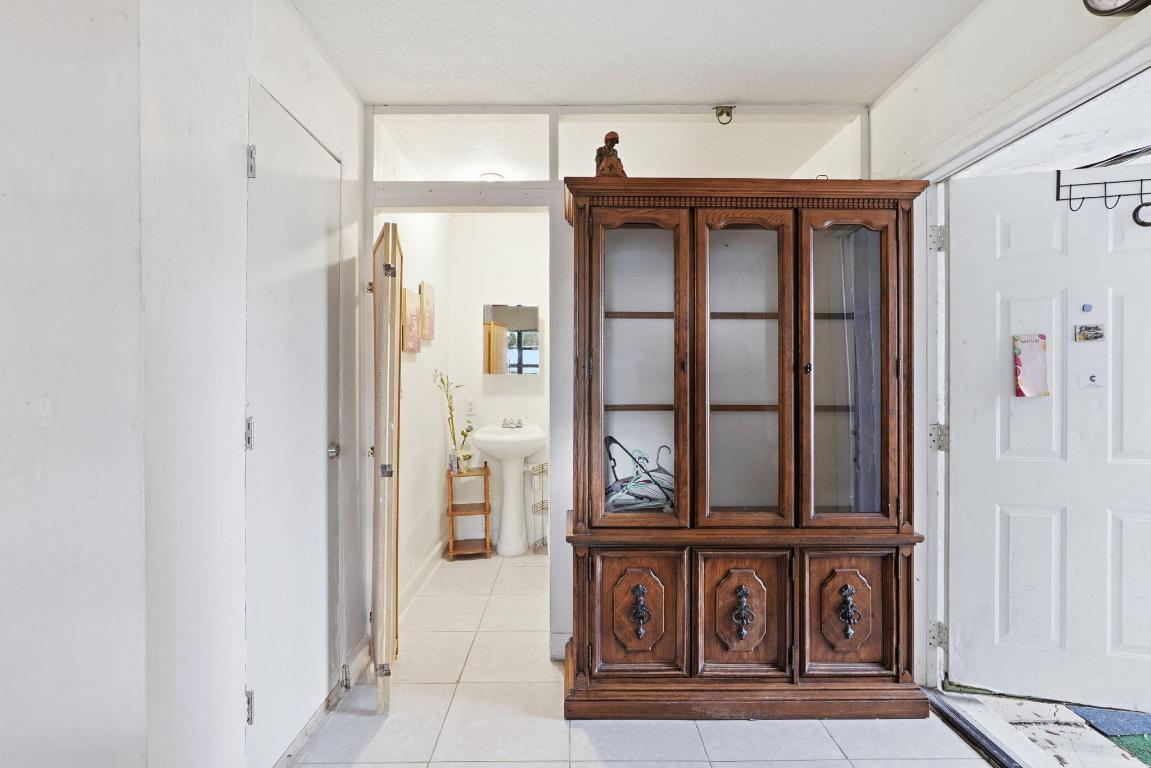 NORTH HOLLYWOOD - Residential Income