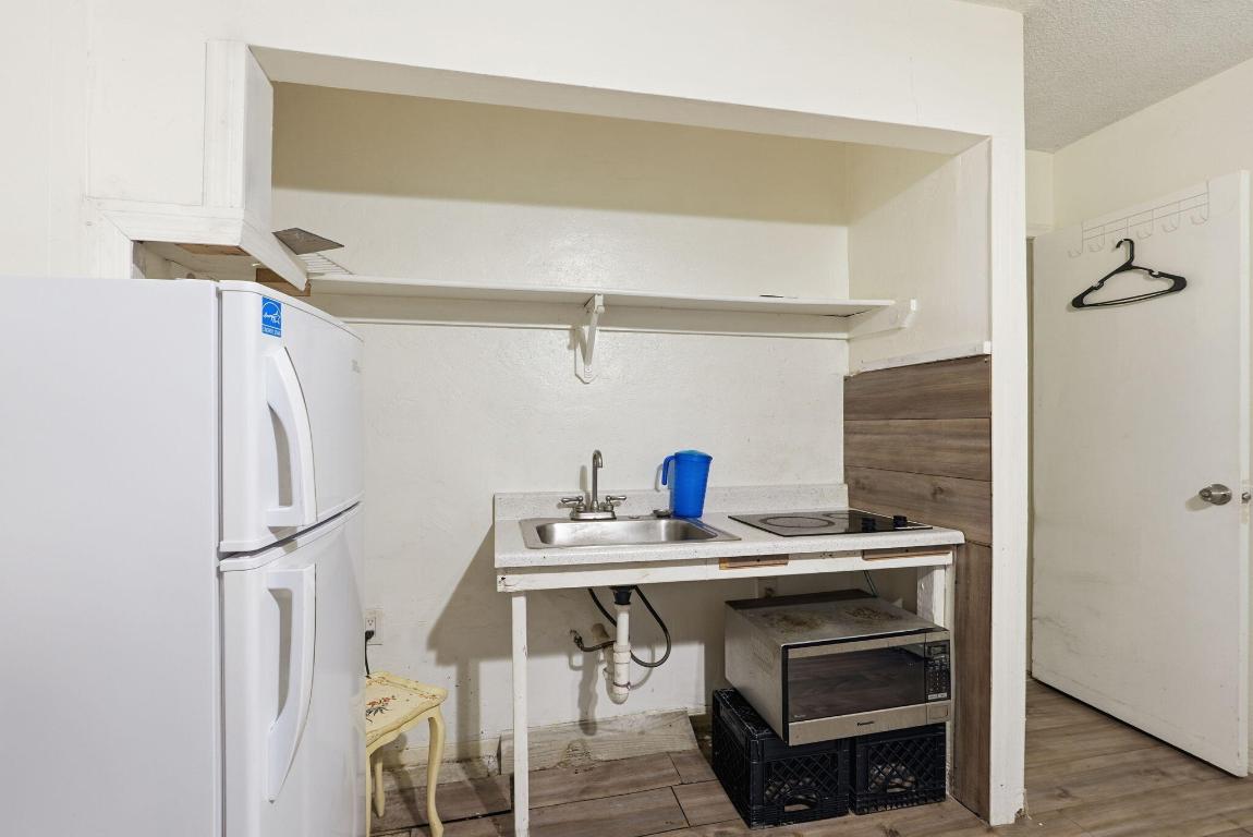 NORTH HOLLYWOOD - Residential Income