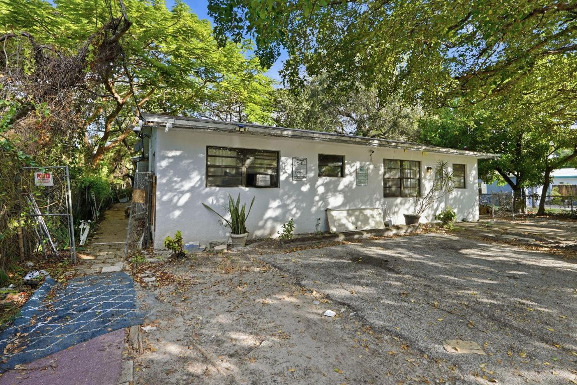 NORTH HOLLYWOOD - Residential Income