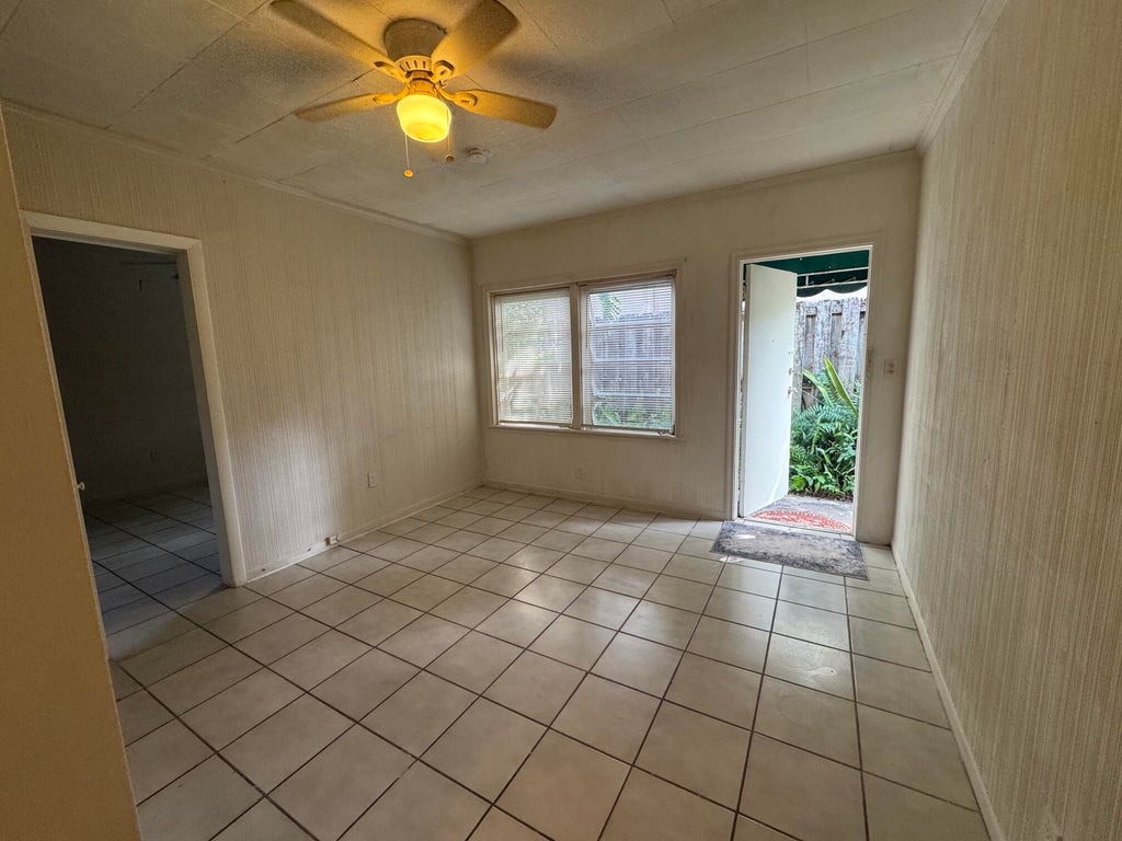 Photo of 1217 SE 1ST Street, Fort Lauderdale, FL 33301 (MLS # B26081861)