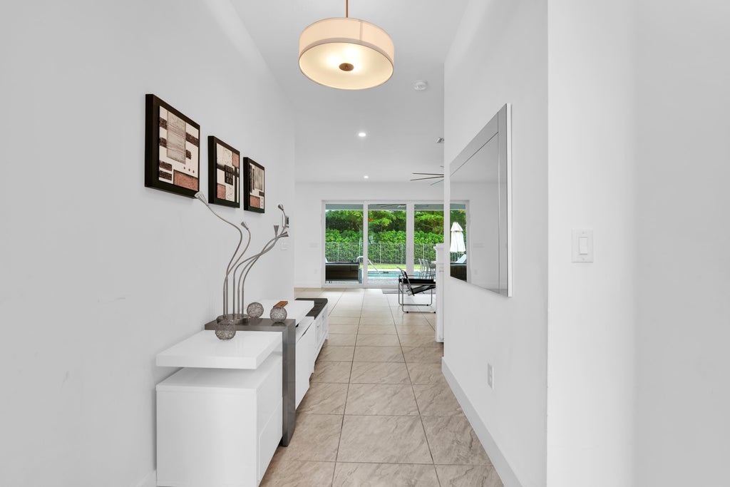Photo of 9815 Steamboat Springs Circle, Delray Beach, FL 33446 (MLS # B26092361)
