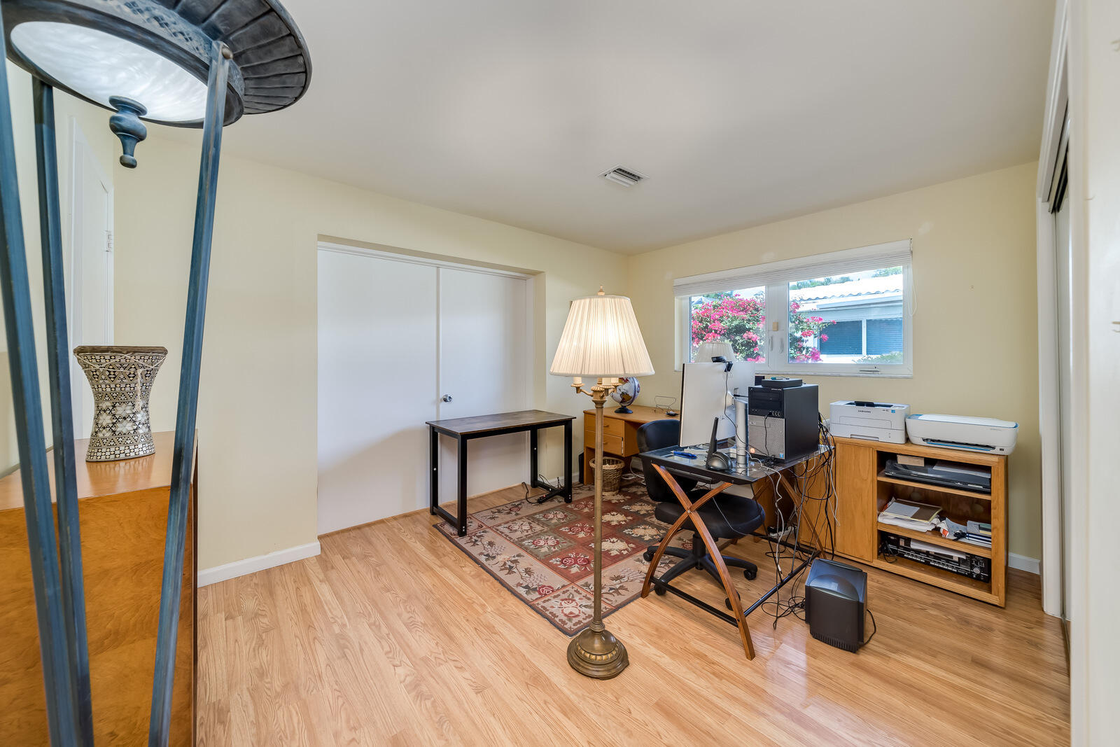 ROYAL OAK HILLS 1ST SEC - Residential