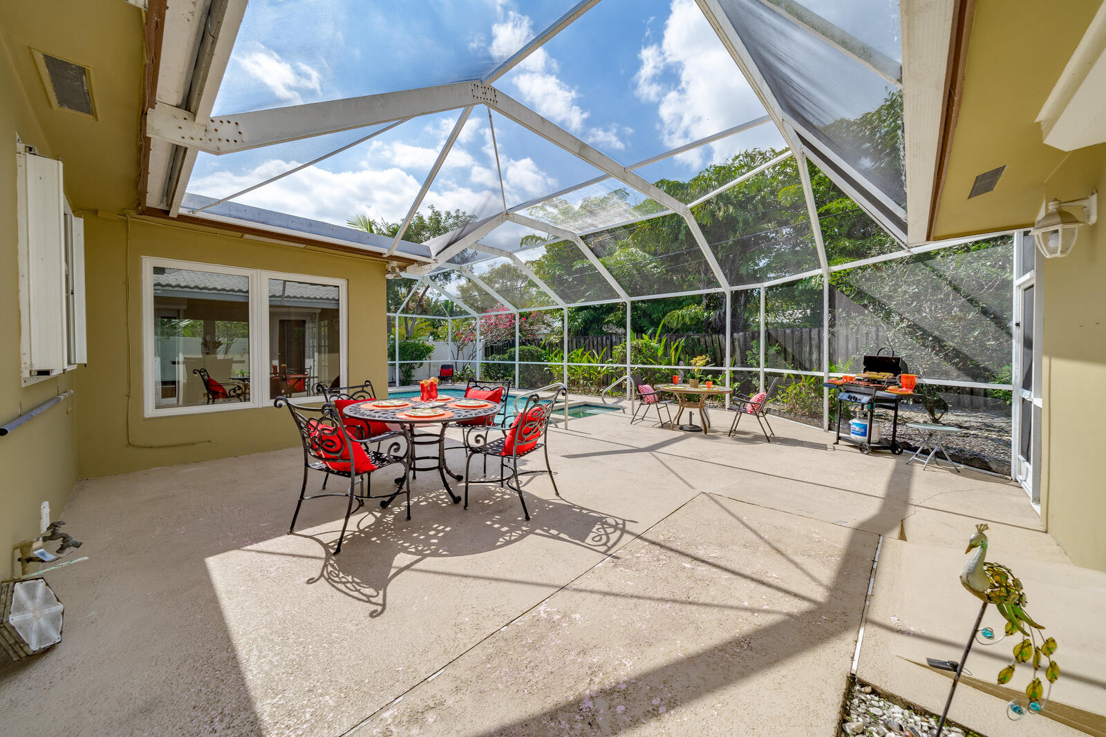 ROYAL OAK HILLS 1ST SEC - Residential