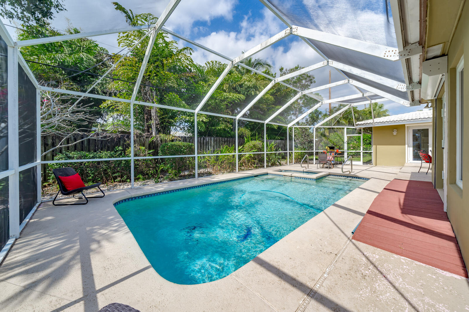 ROYAL OAK HILLS 1ST SEC - Residential