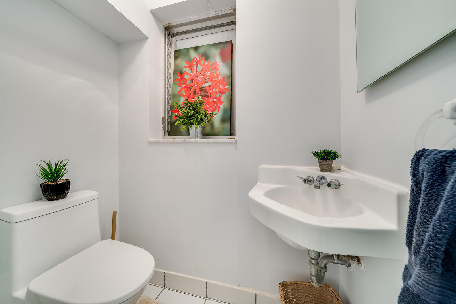 ROYAL OAK HILLS 1ST SEC - Residential