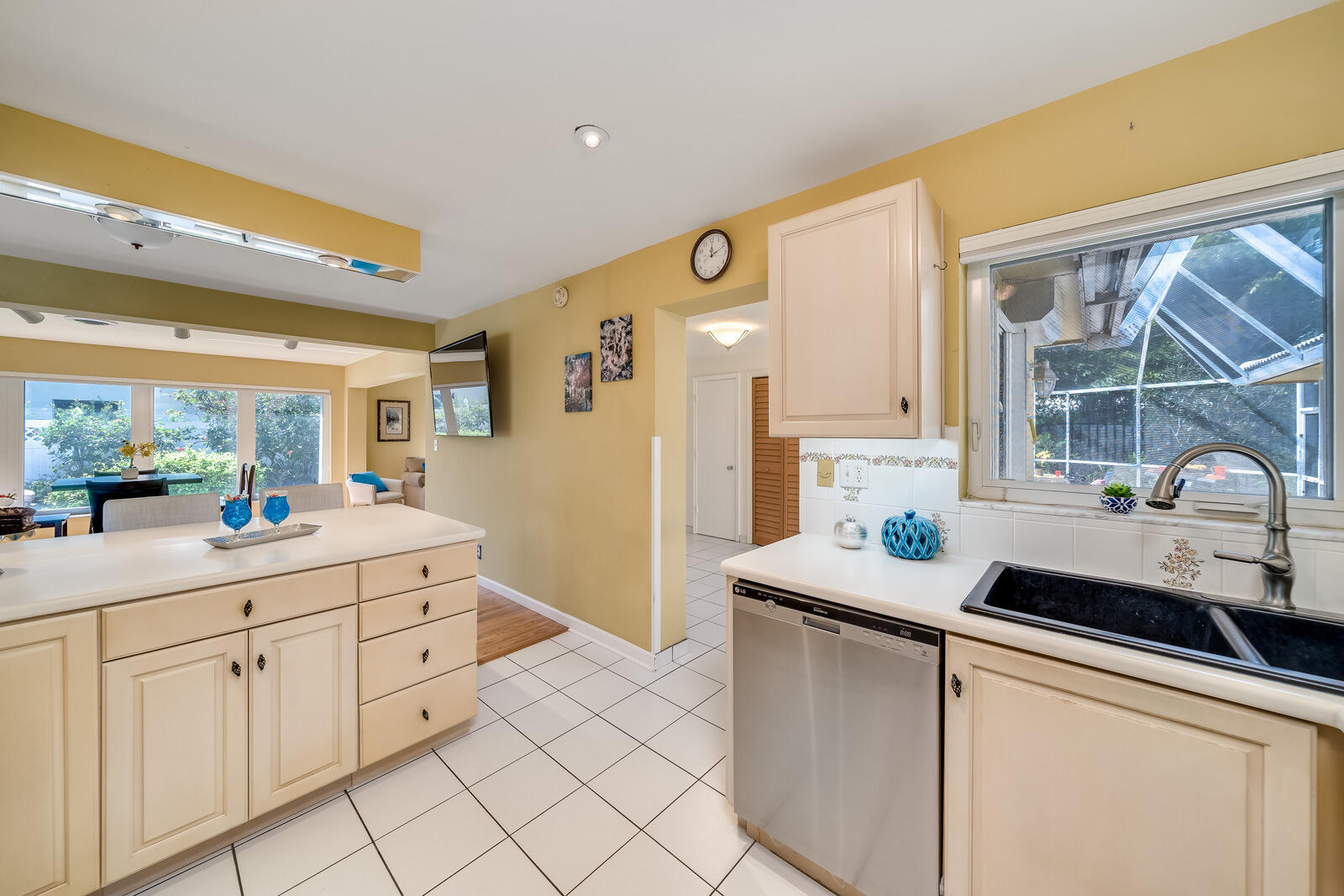 ROYAL OAK HILLS 1ST SEC - Residential