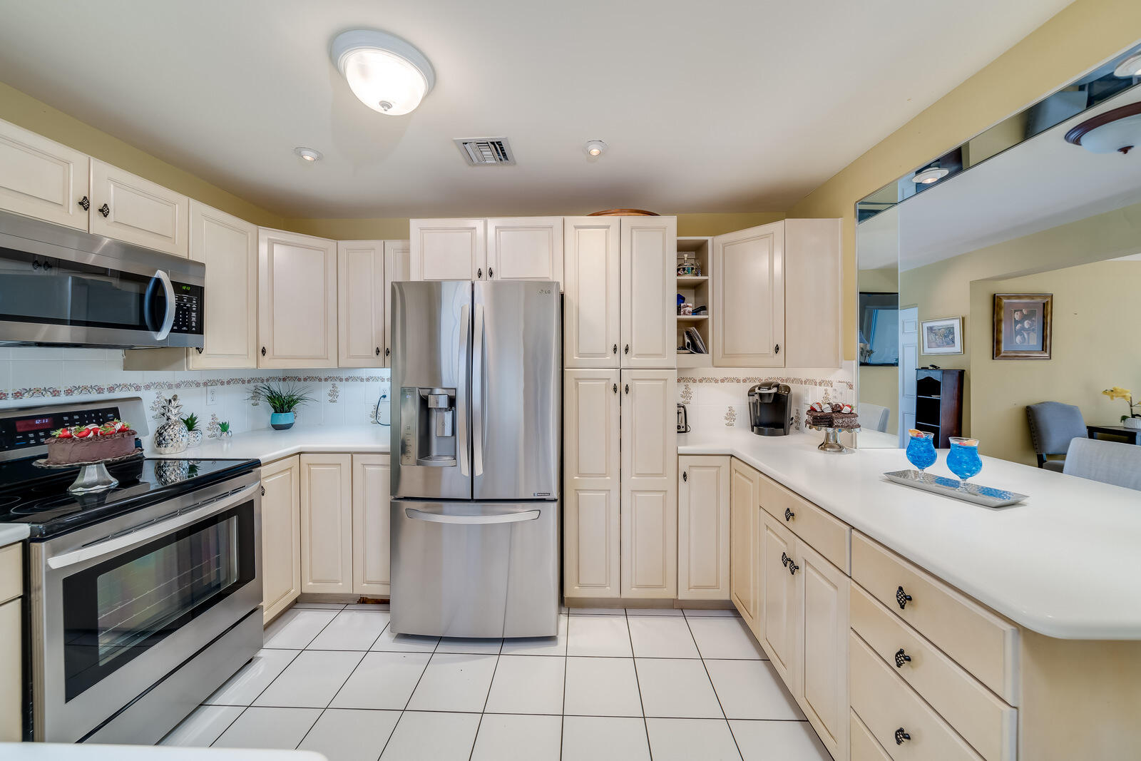 ROYAL OAK HILLS 1ST SEC - Residential