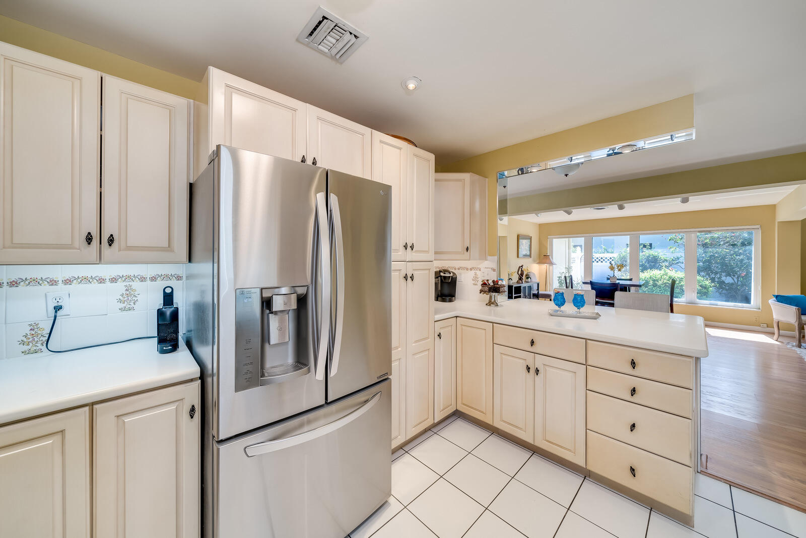 ROYAL OAK HILLS 1ST SEC - Residential