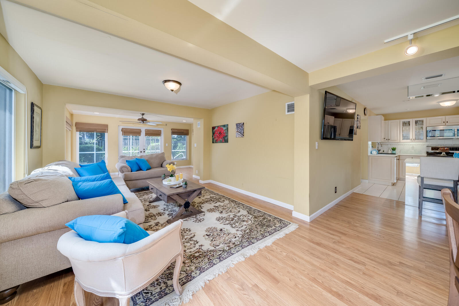 ROYAL OAK HILLS 1ST SEC - Residential