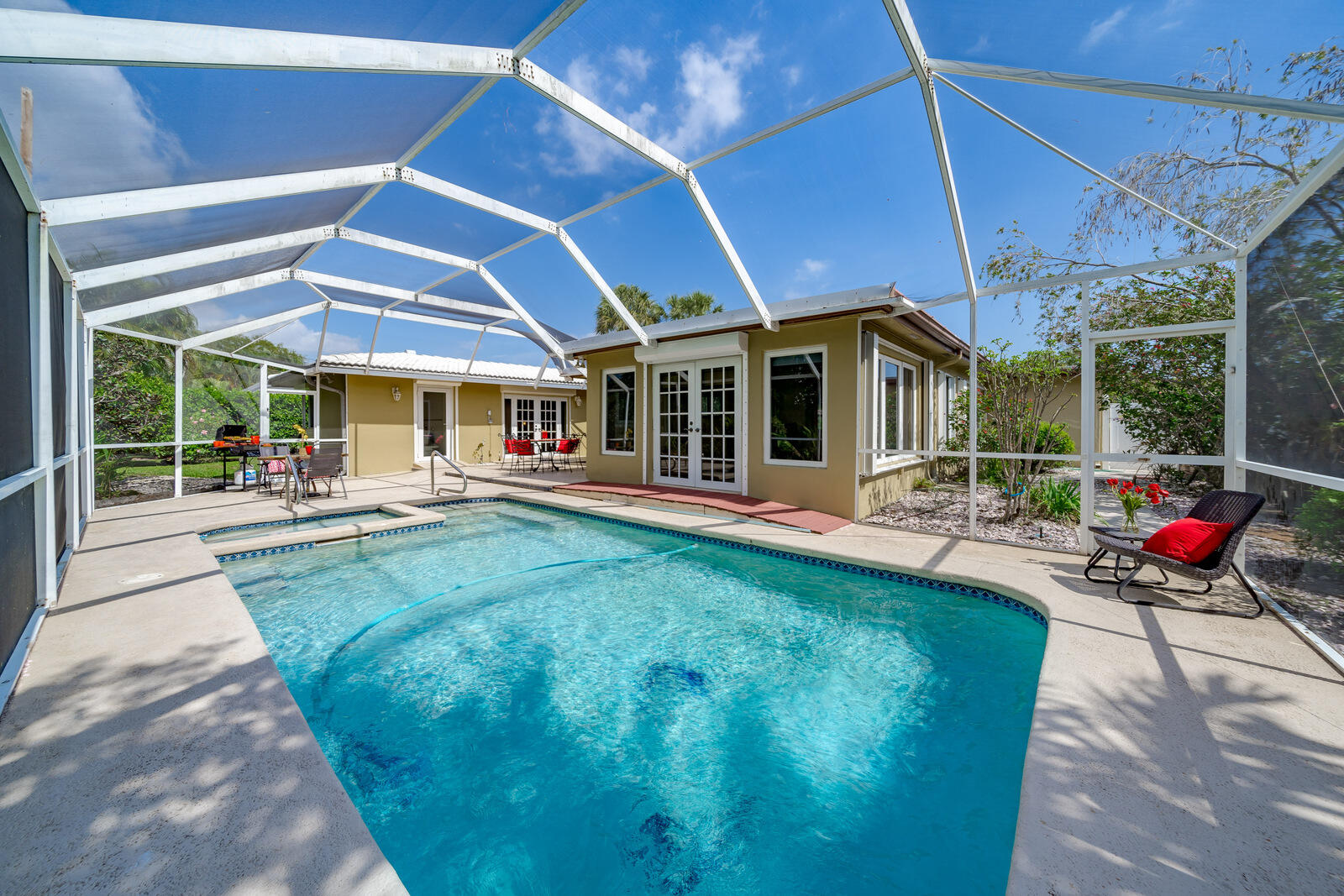 ROYAL OAK HILLS 1ST SEC - Residential