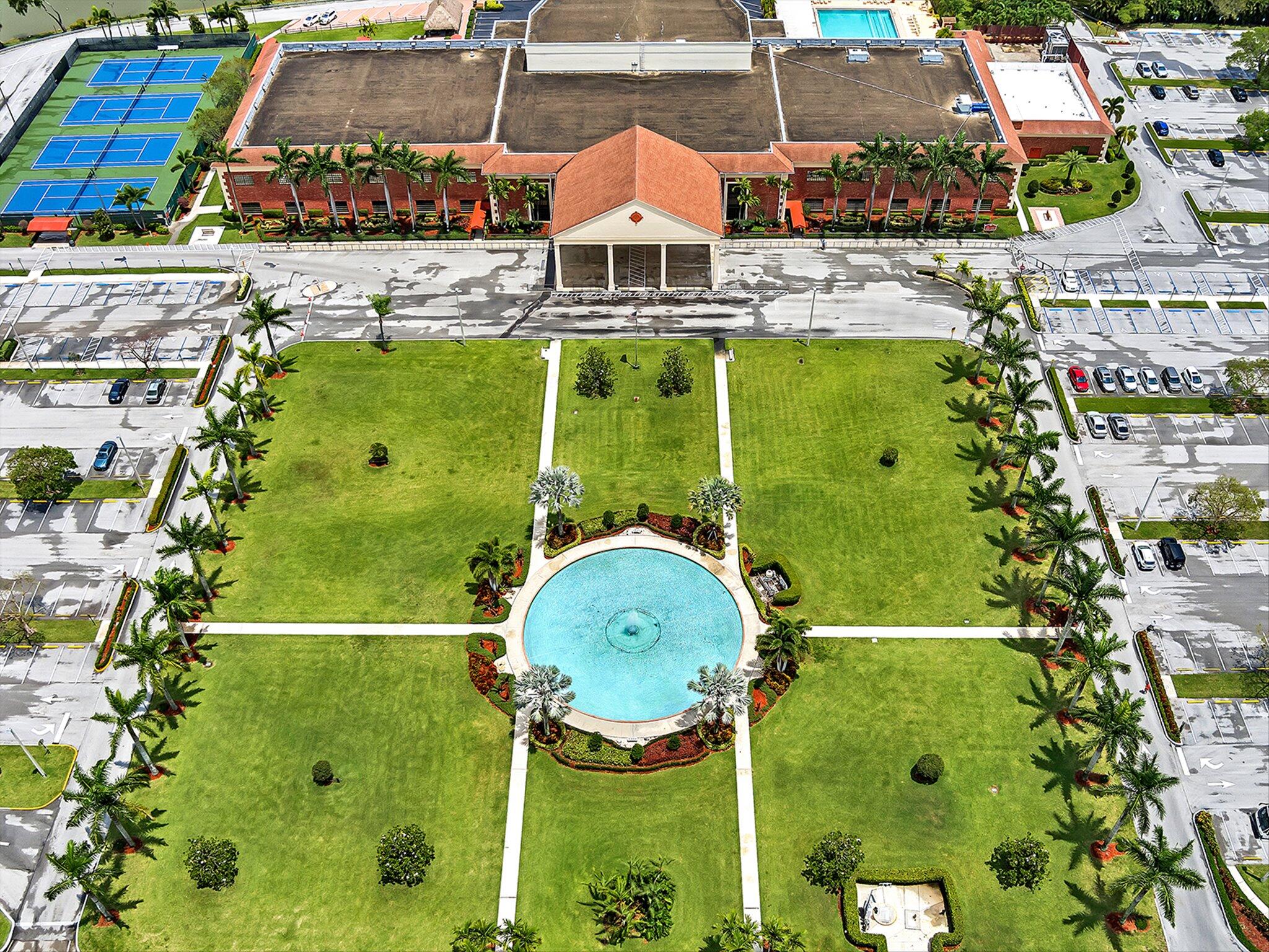 FANSHAW AT CENTURY VILLAGE CONDO - Residential