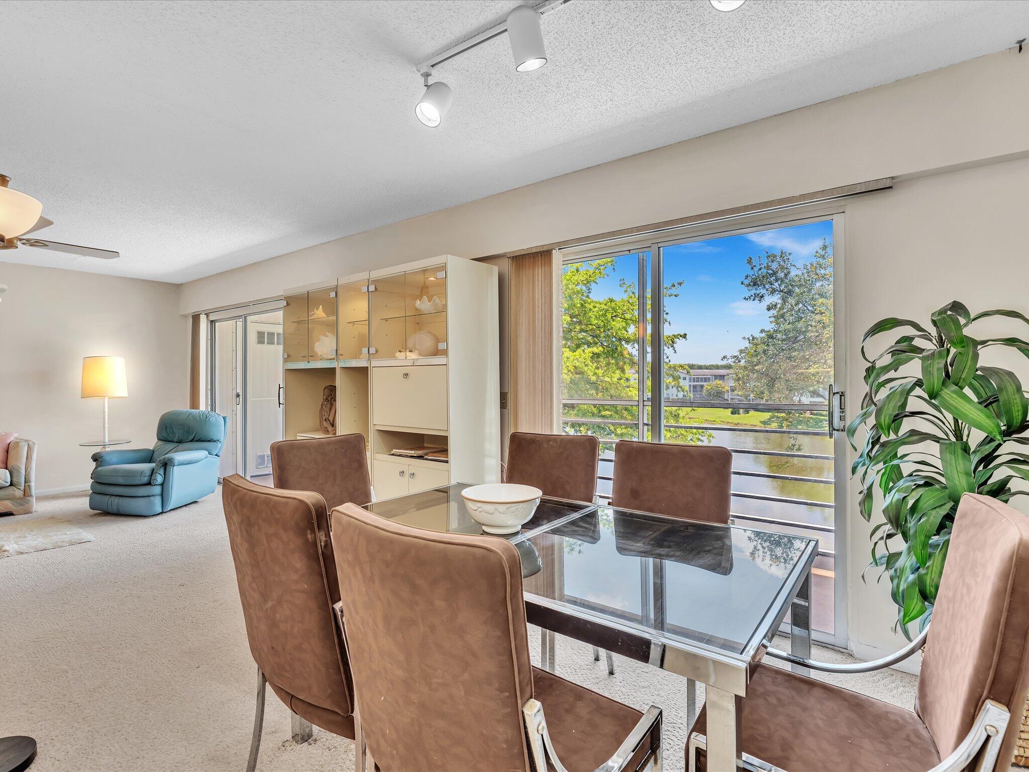 FANSHAW AT CENTURY VILLAGE CONDO - Residential