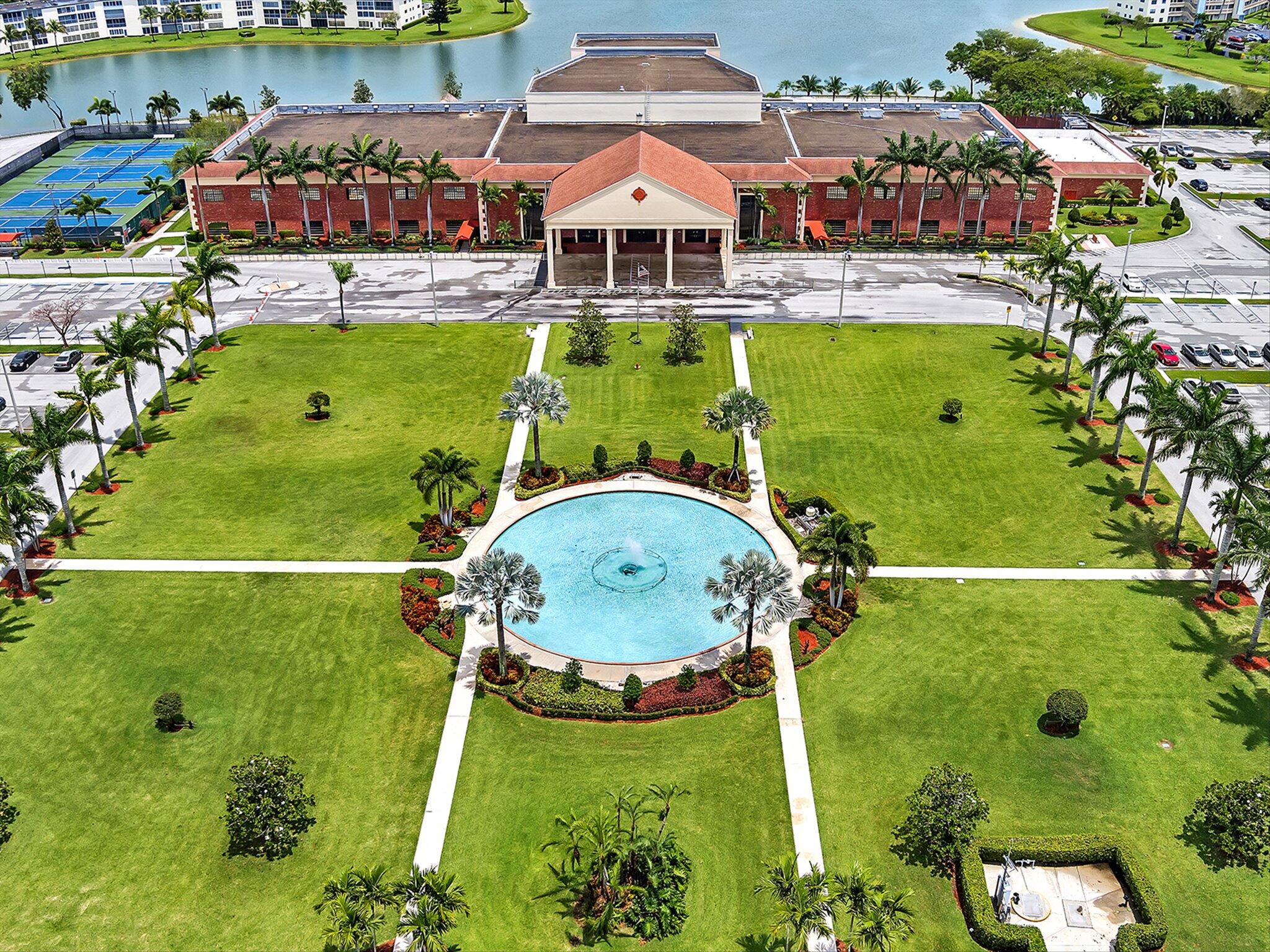 FANSHAW AT CENTURY VILLAGE CONDO - Residential