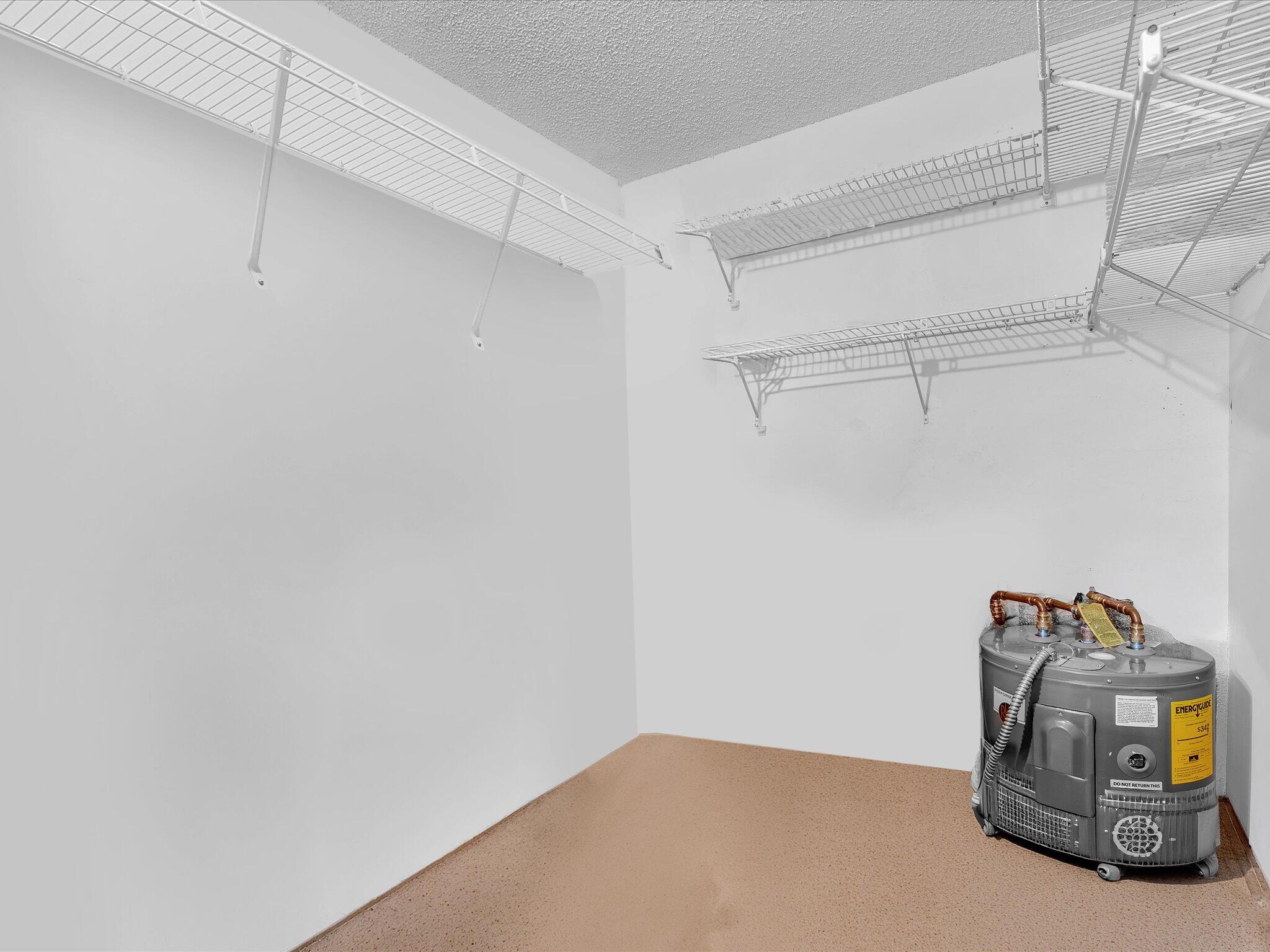 FANSHAW AT CENTURY VILLAGE CONDO - Residential