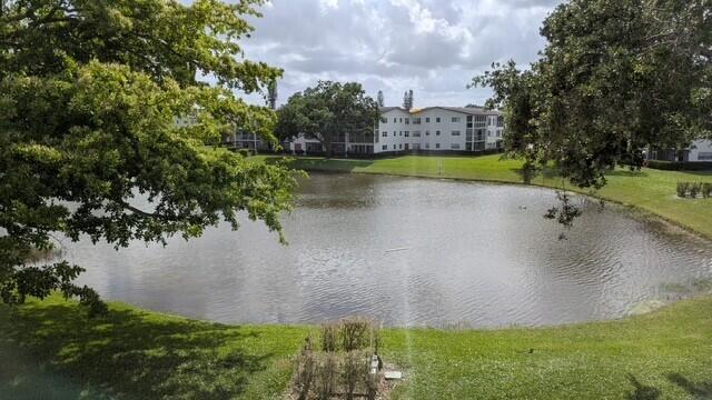 FANSHAW AT CENTURY VILLAGE CONDO - Residential