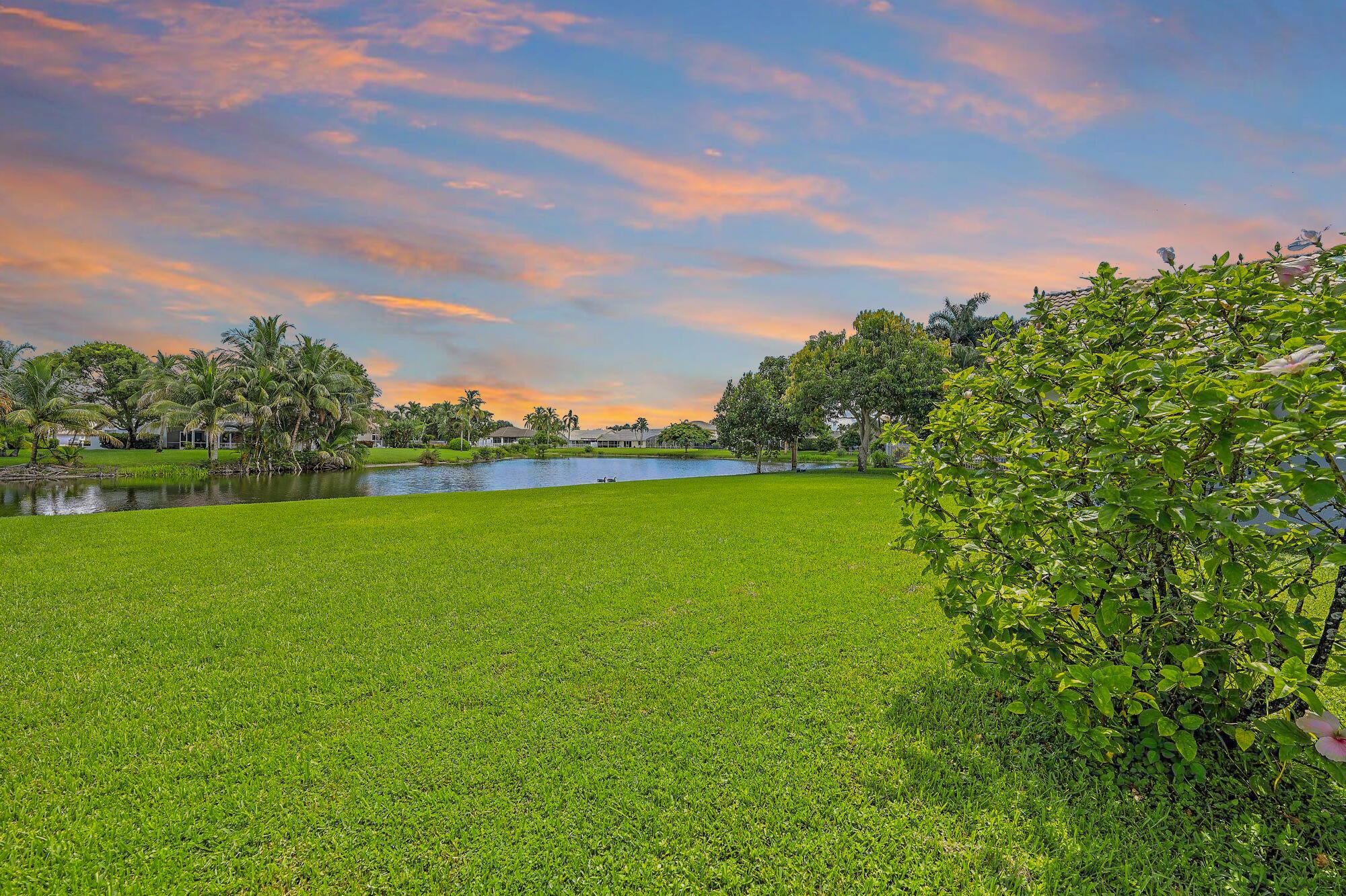 6857 BLUE BAY Circle