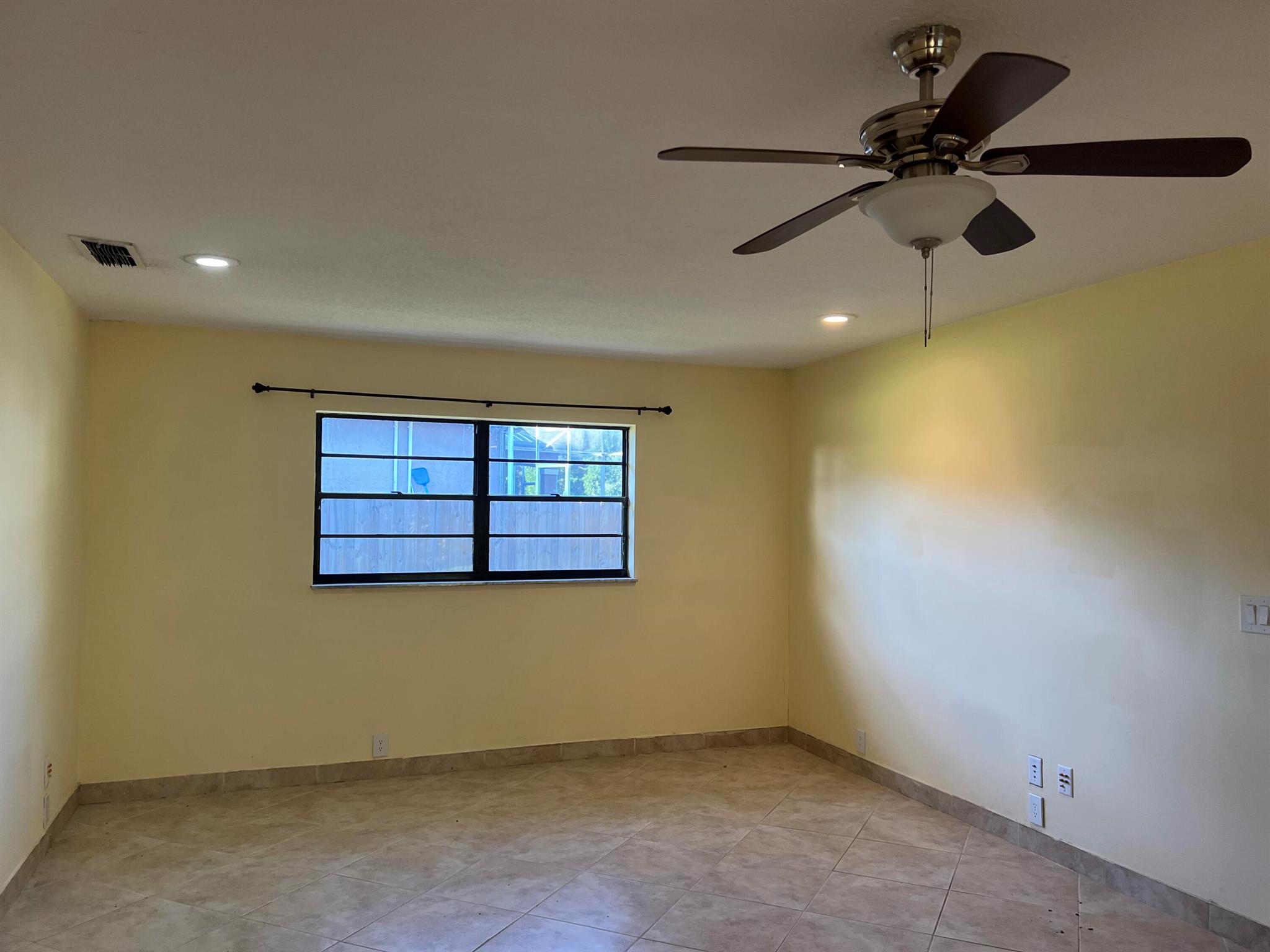 SANDPIPER - Residential Lease