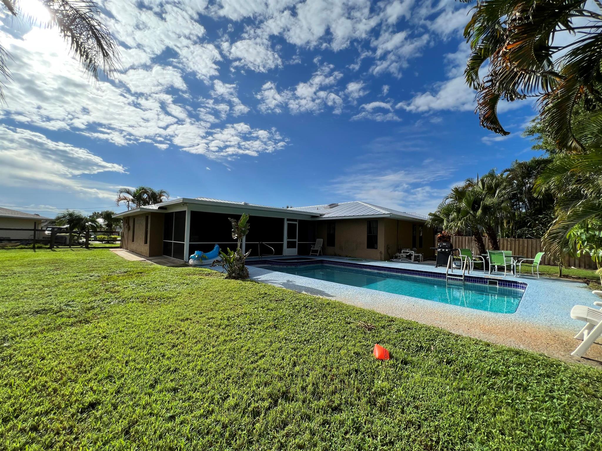 SANDPIPER - Residential Lease