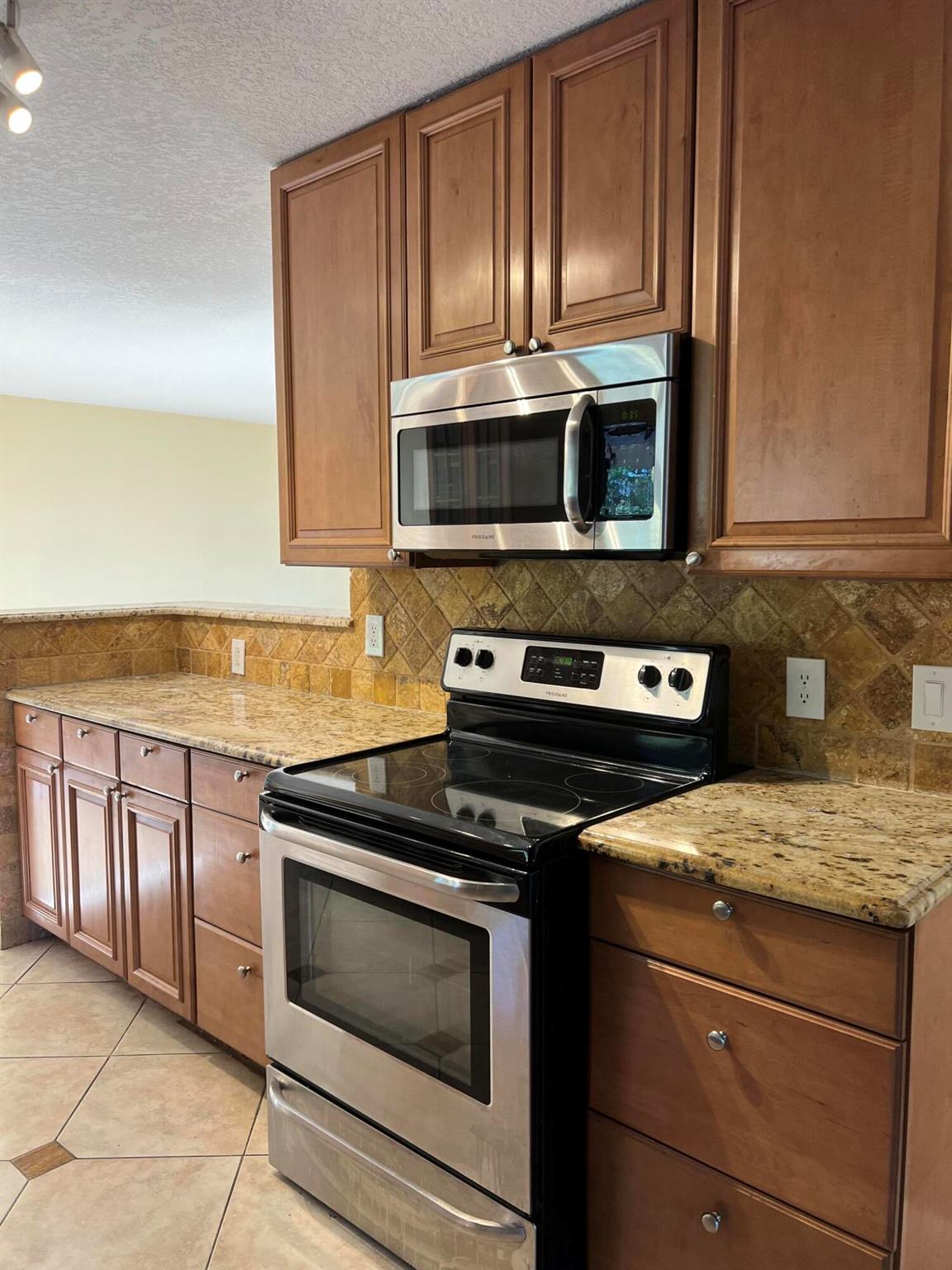 SANDPIPER - Residential Lease