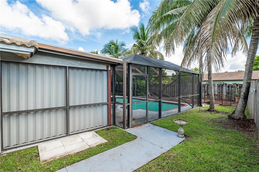 Jacaranda Lakes Sec 1 92- - Residential