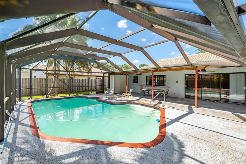 Jacaranda Lakes Sec 1 92- - Residential