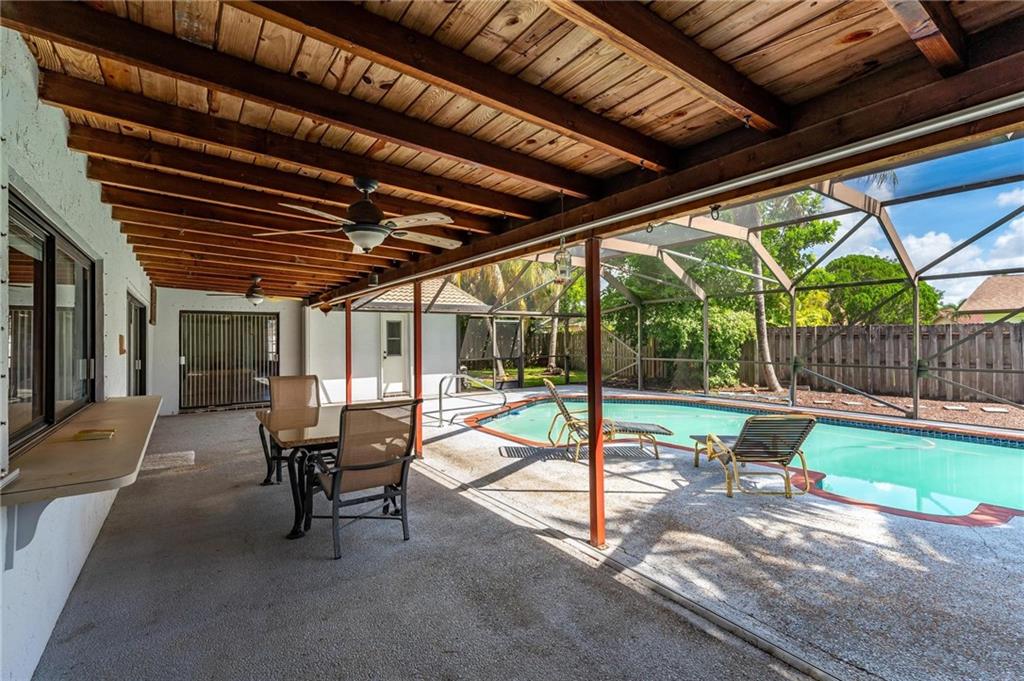 Jacaranda Lakes Sec 1 92- - Residential