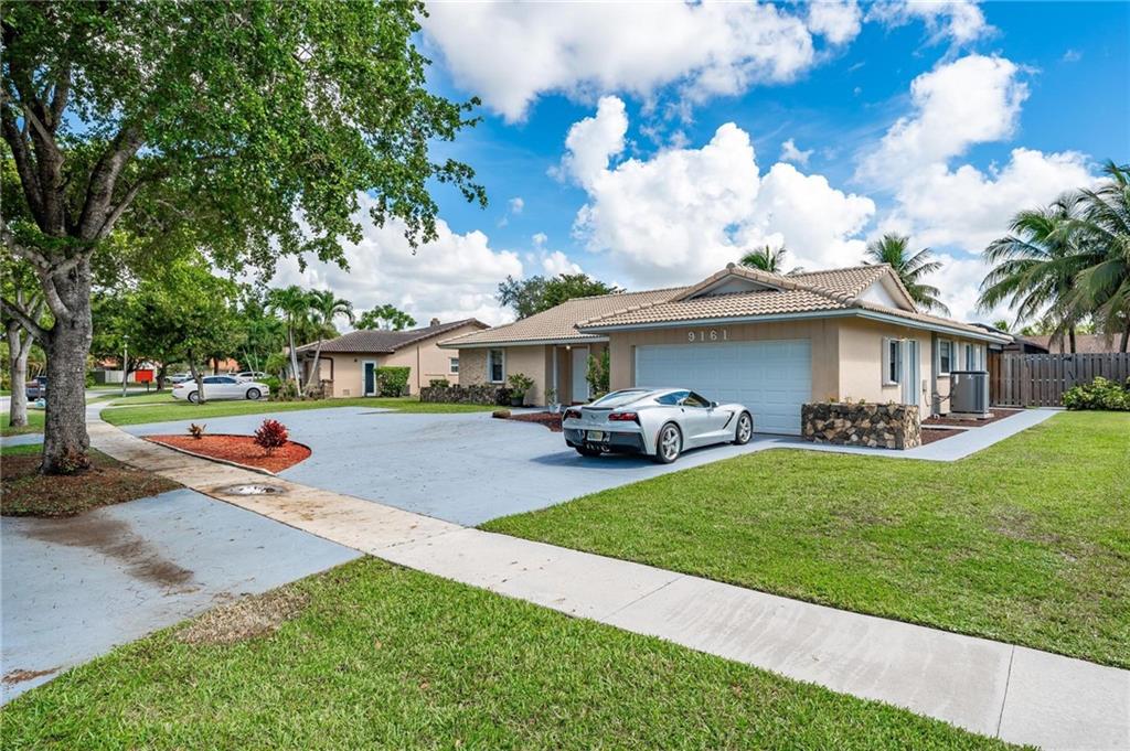 Jacaranda Lakes Sec 1 92- - Residential