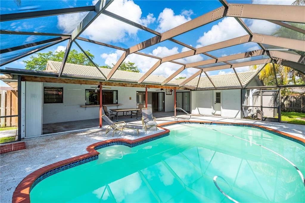 Jacaranda Lakes Sec 1 92- - Residential