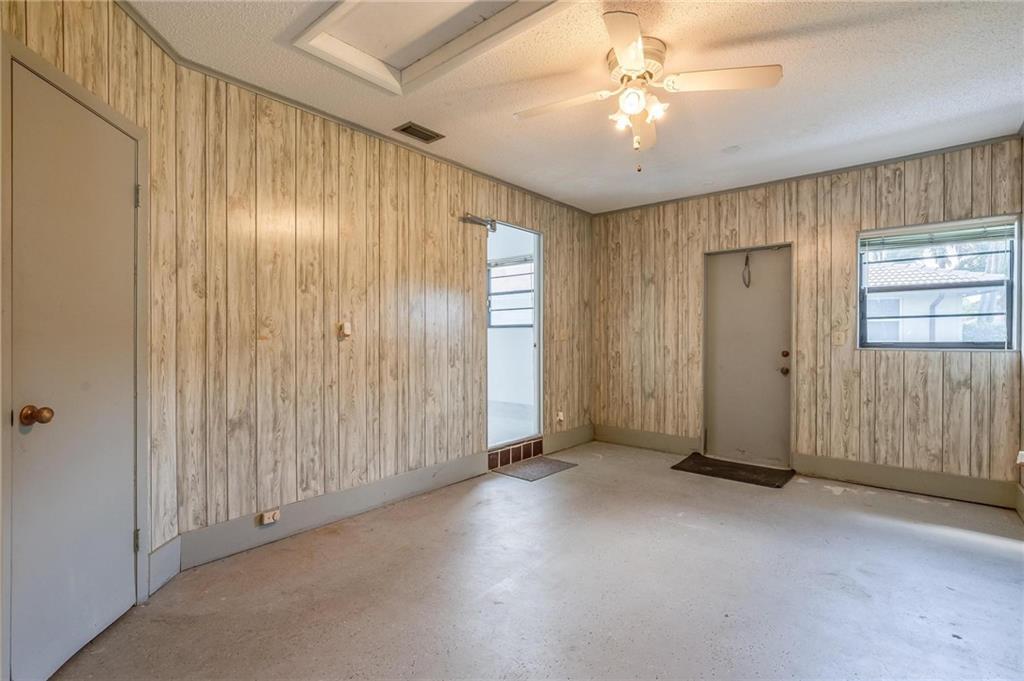 Jacaranda Lakes Sec 1 92- - Residential