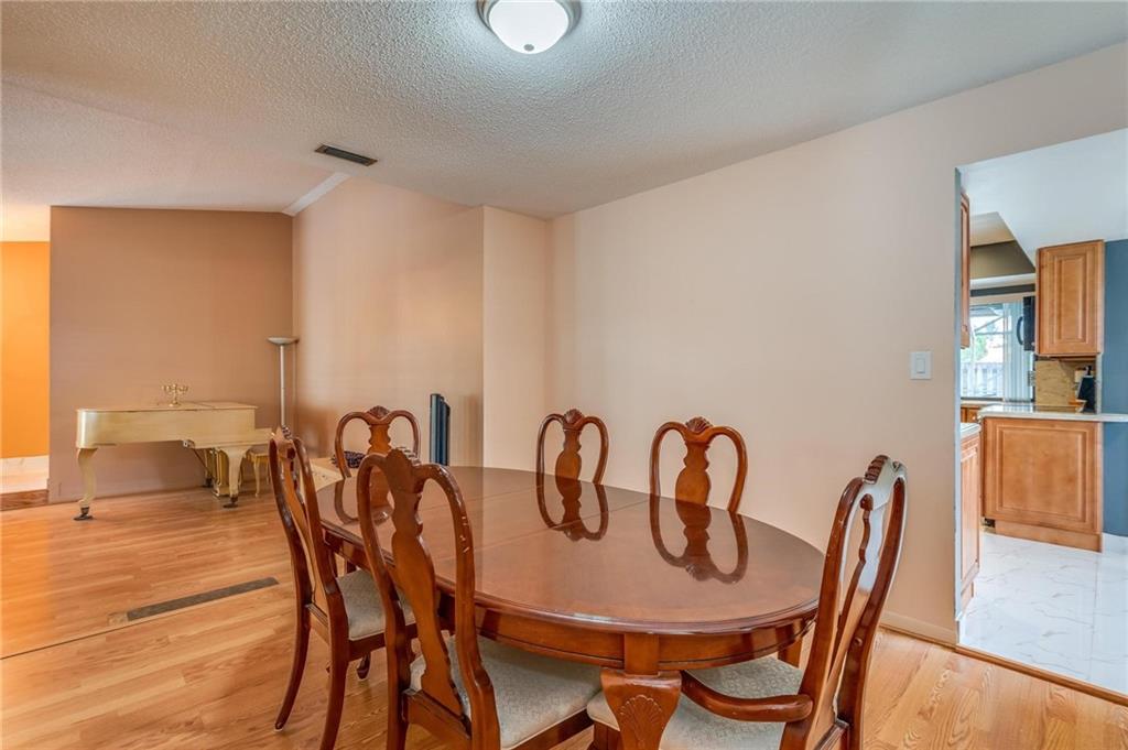 Jacaranda Lakes Sec 1 92- - Residential