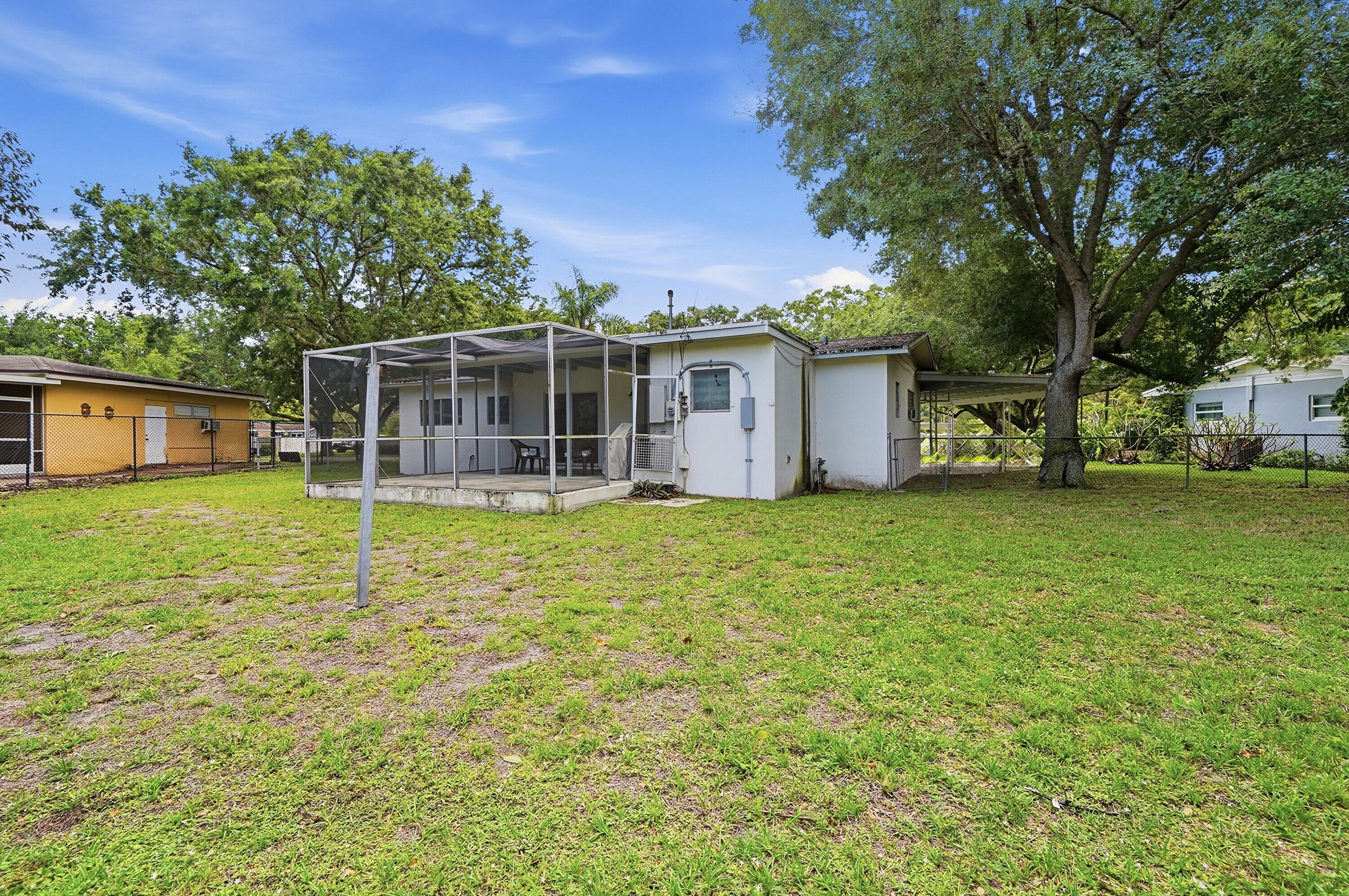 PLANTATION GARDENS 4TH SEC - Residential