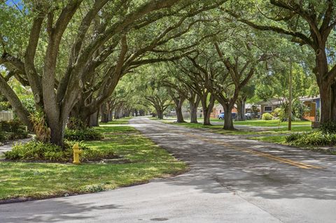 Tiny photo for 5333 Plantation Road, Plantation, FL 33317 (MLS # B26013683)
