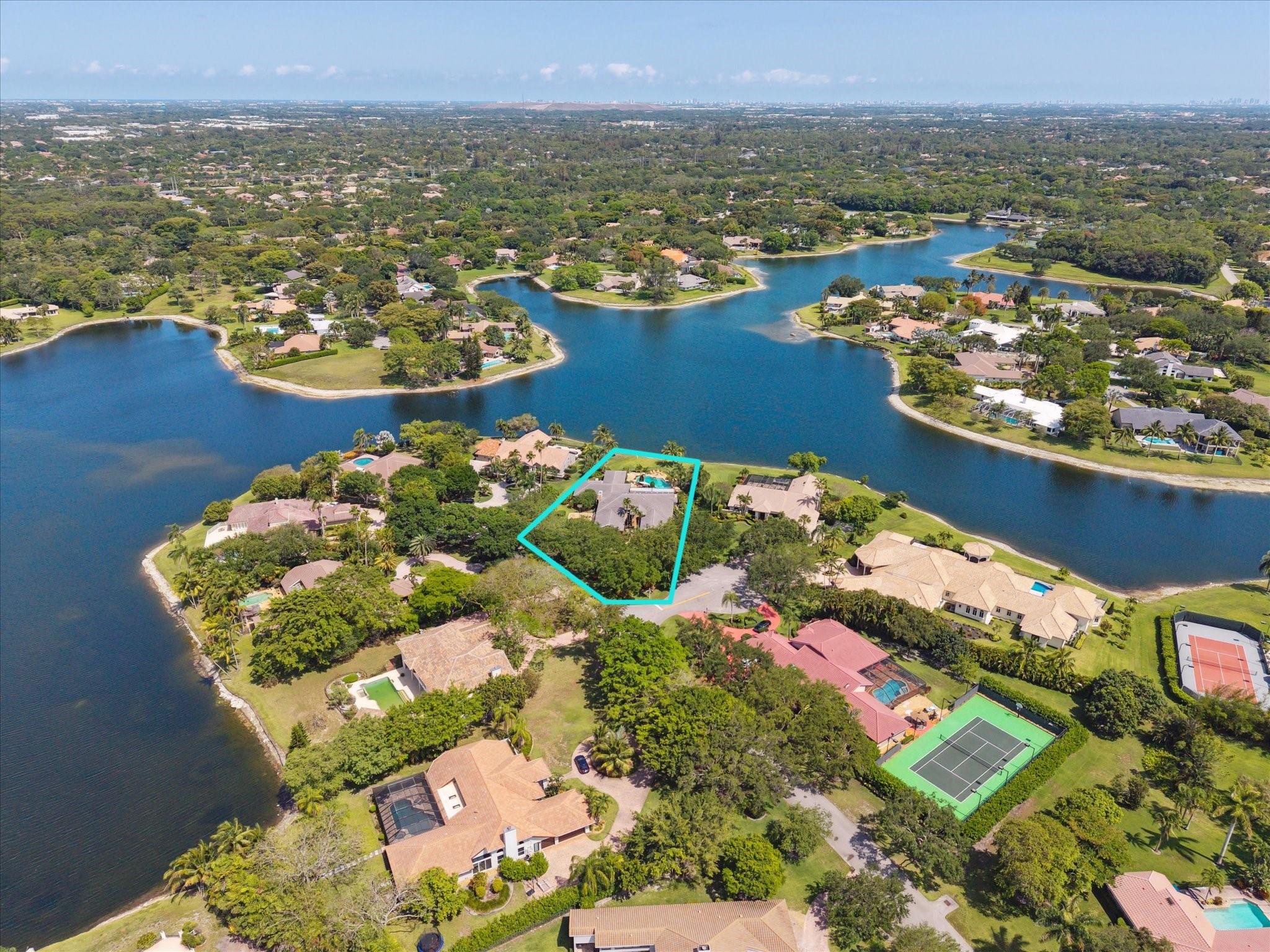 7722 Schooner Ct