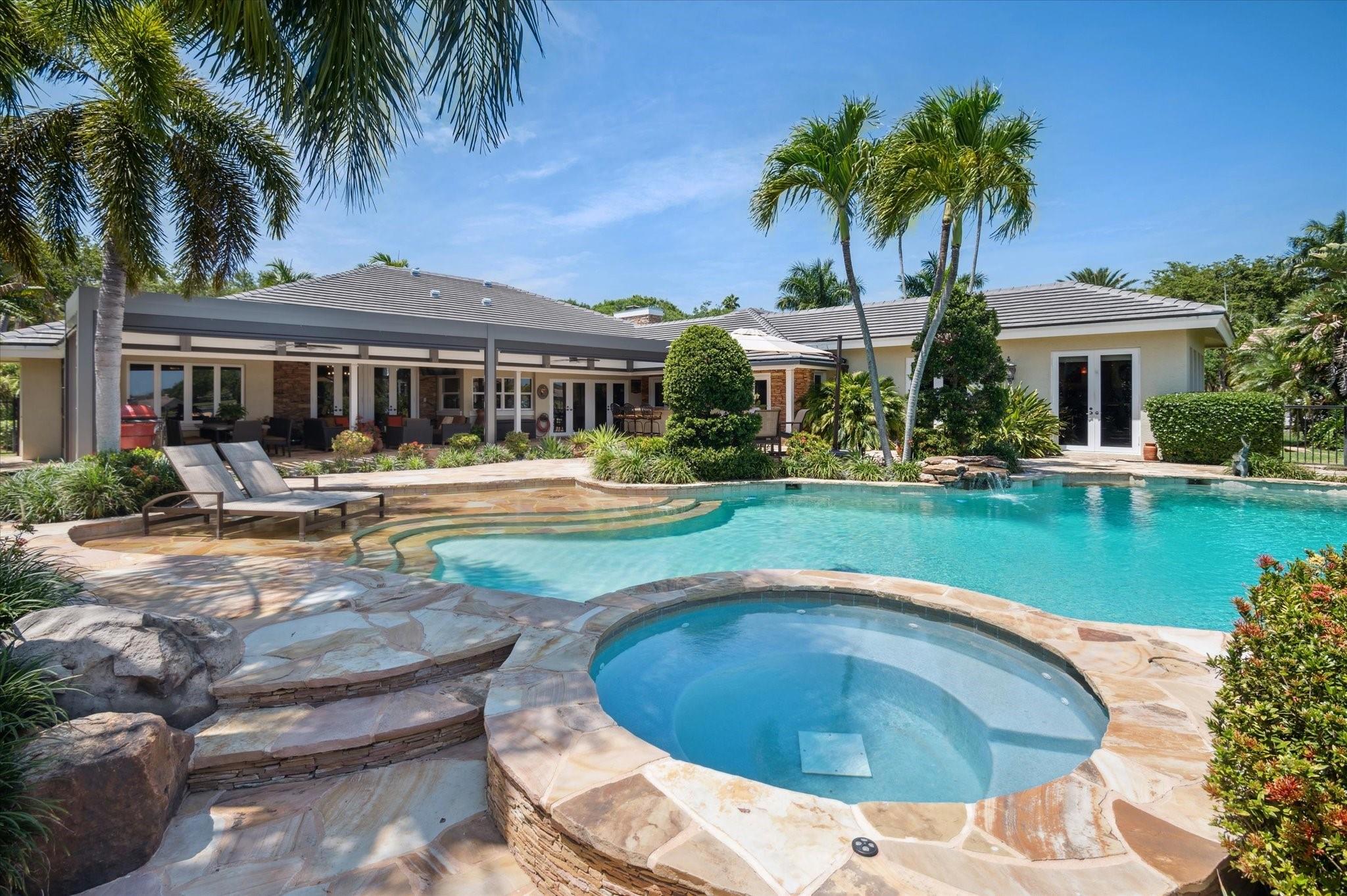 7722 Schooner Ct
