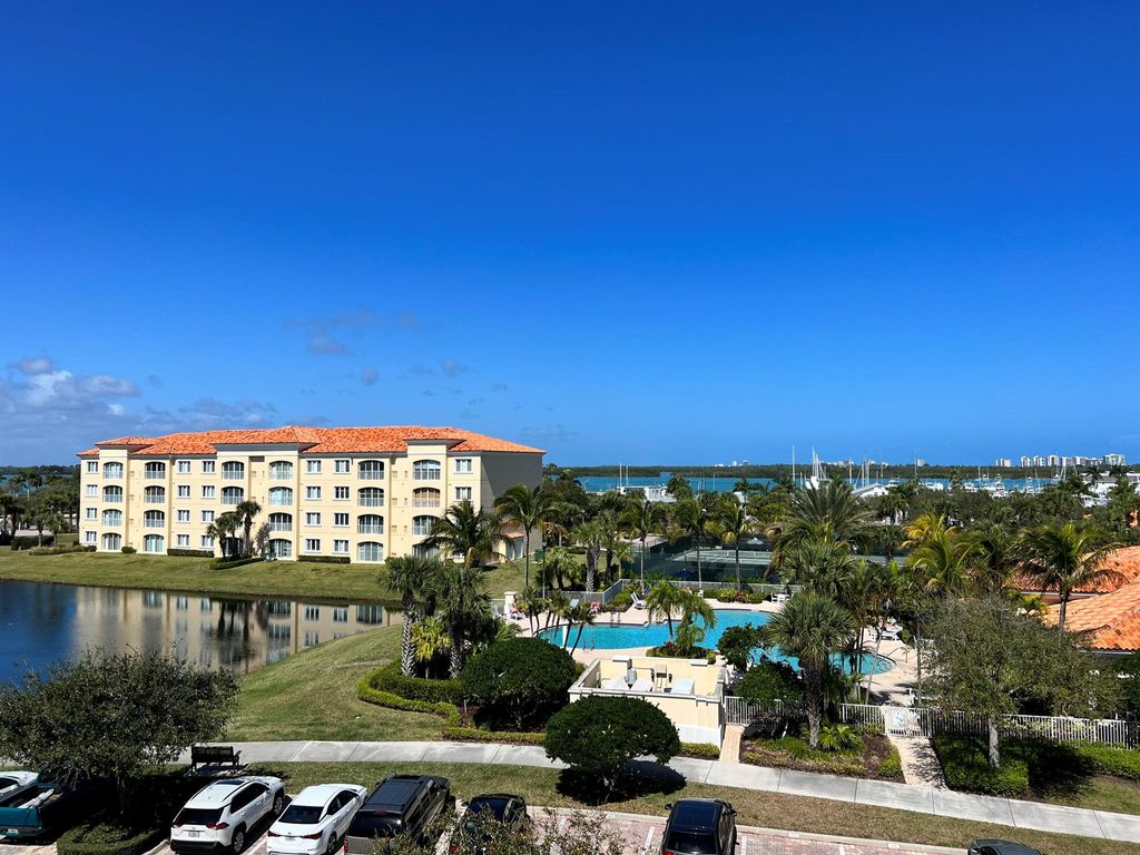 Photo of 6 Harbour Isle Drive E #Ph2, Fort Pierce, FL 34949 (MLS # R10873762)