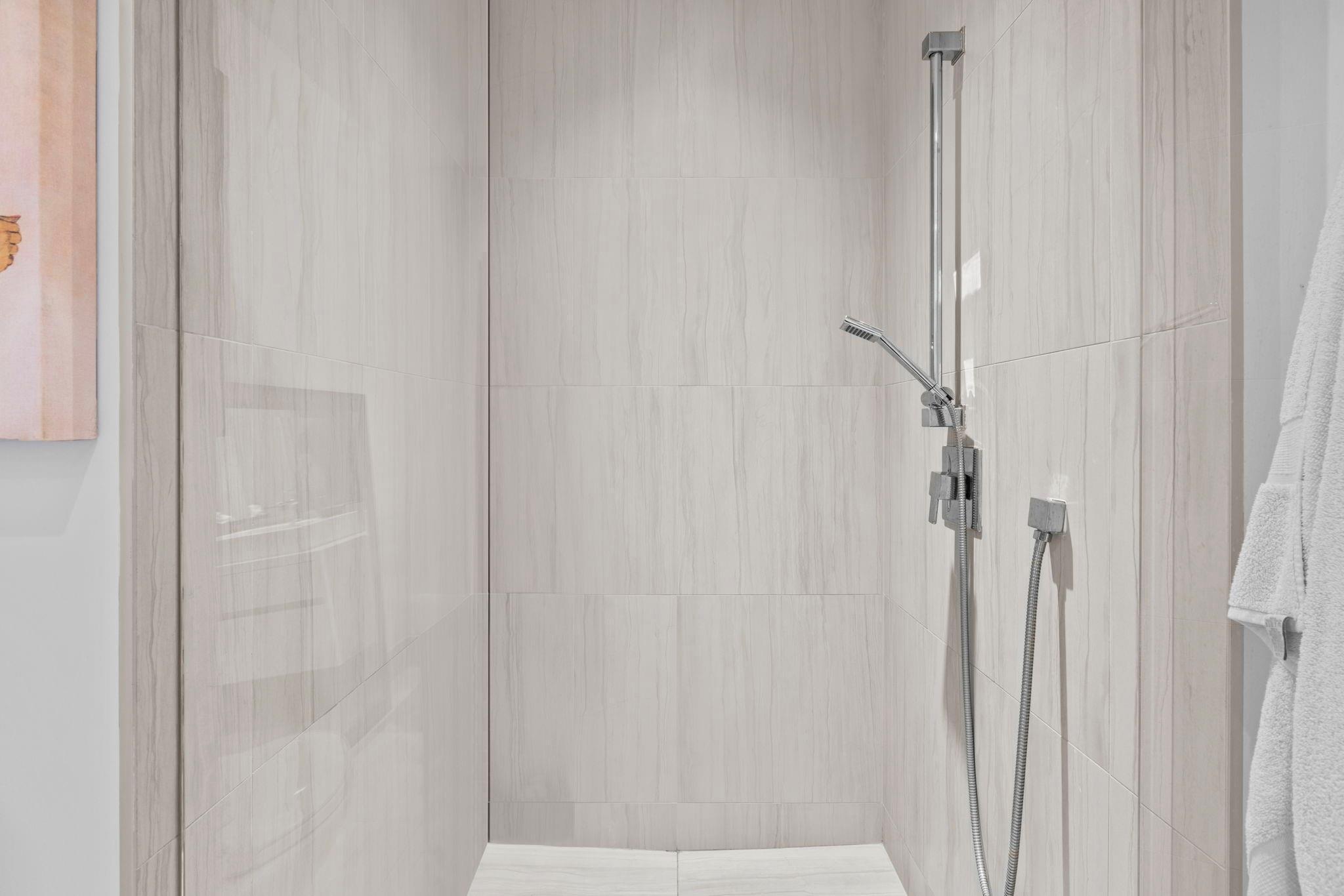 TOWER 155 - Residential