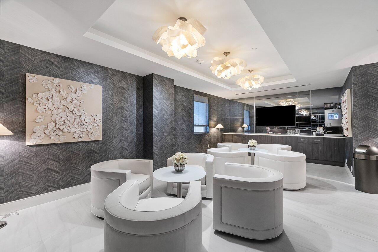 TOWER 155 - Residential