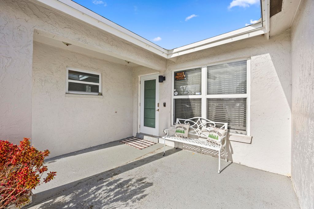 Photo of 22731 SW 55th Way, Boca Raton, FL 33433 (MLS # B26011580)