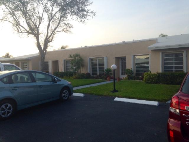 BOCA LAKES - Residential