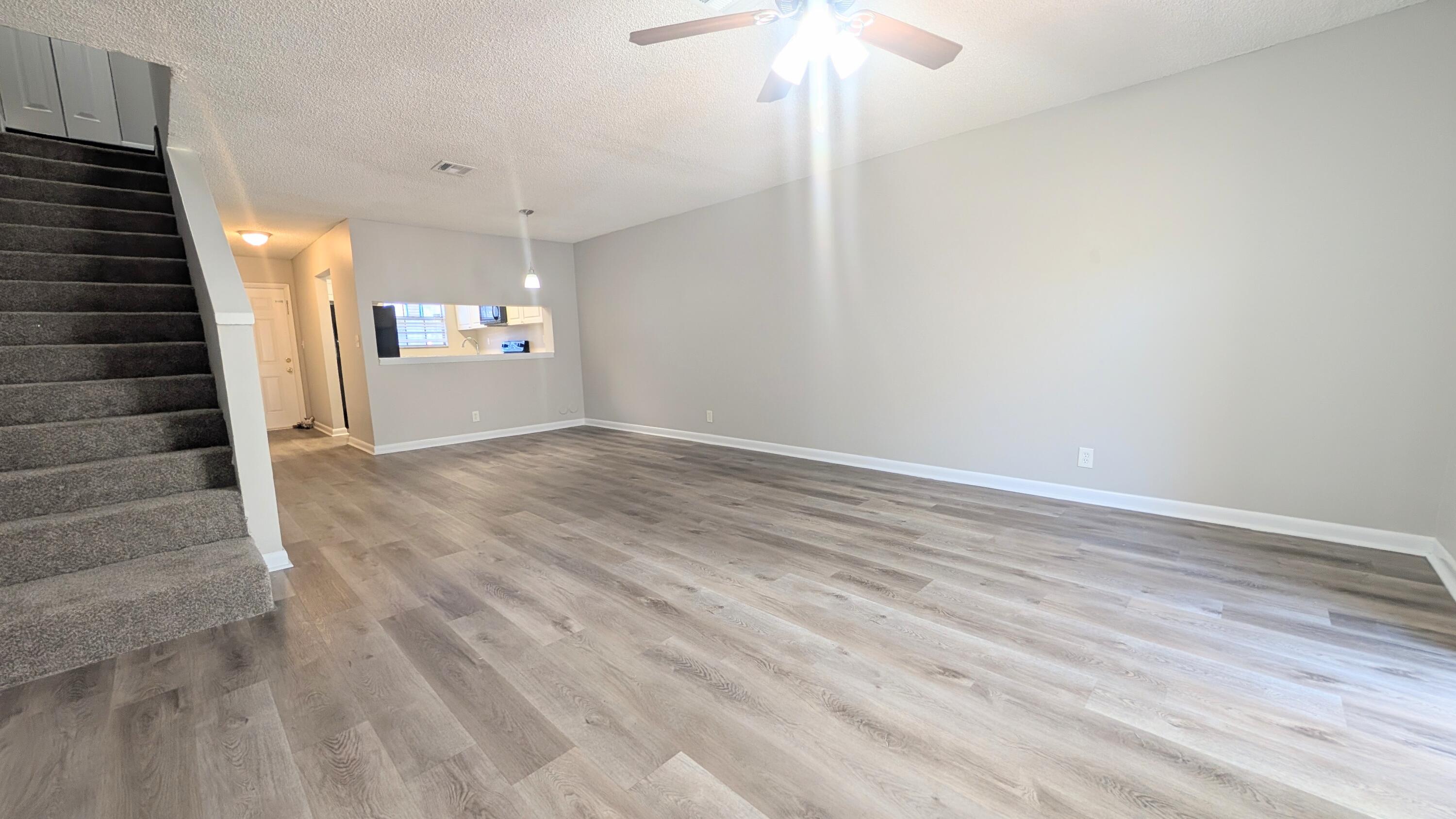 SPRINGTREE - Residential