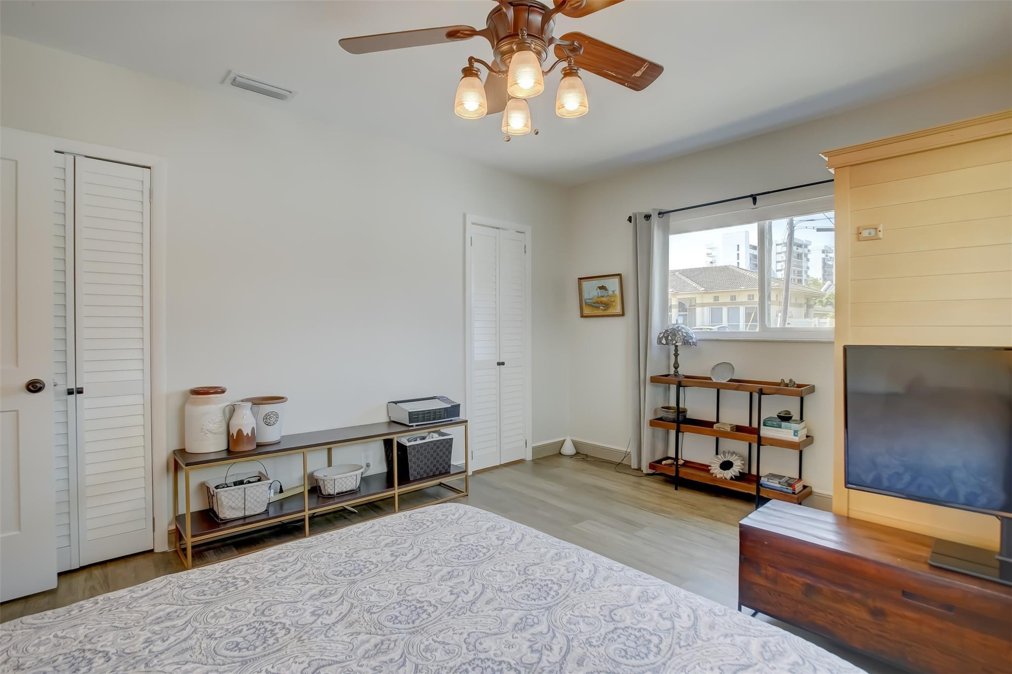 Bon Bini Condominium - Residential Lease