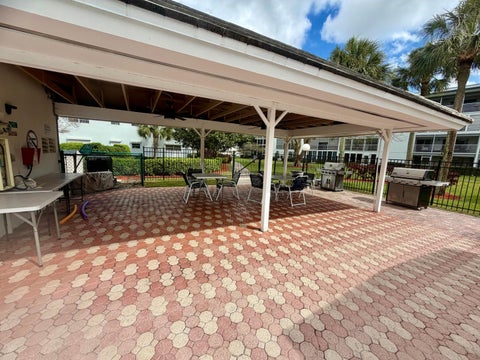Tiny photo for 2901 Victoria Circle #D2, Coconut Creek, FL 33066 (MLS # R11146025)
