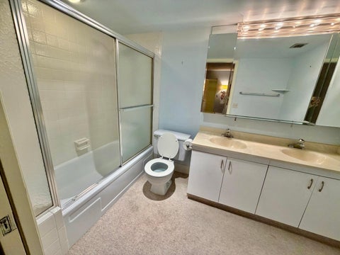 Tiny photo for 2901 Victoria Circle #D2, Coconut Creek, FL 33066 (MLS # R11146025)